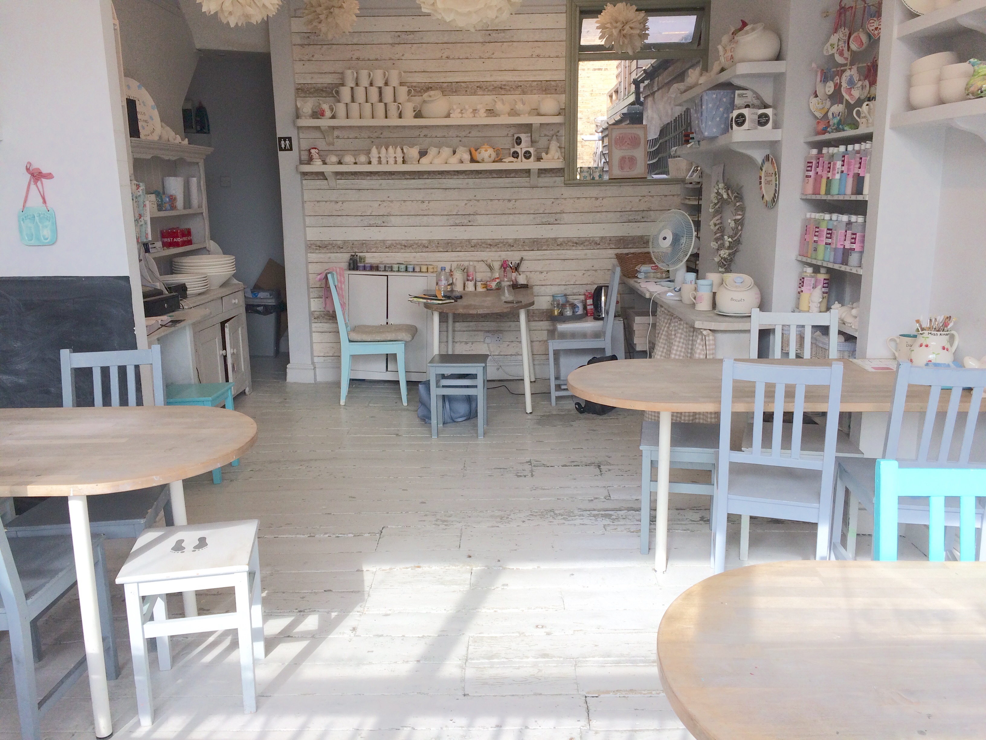 Charming, well-lit venue for intimate gatherings and workshops in Sammy Duder.