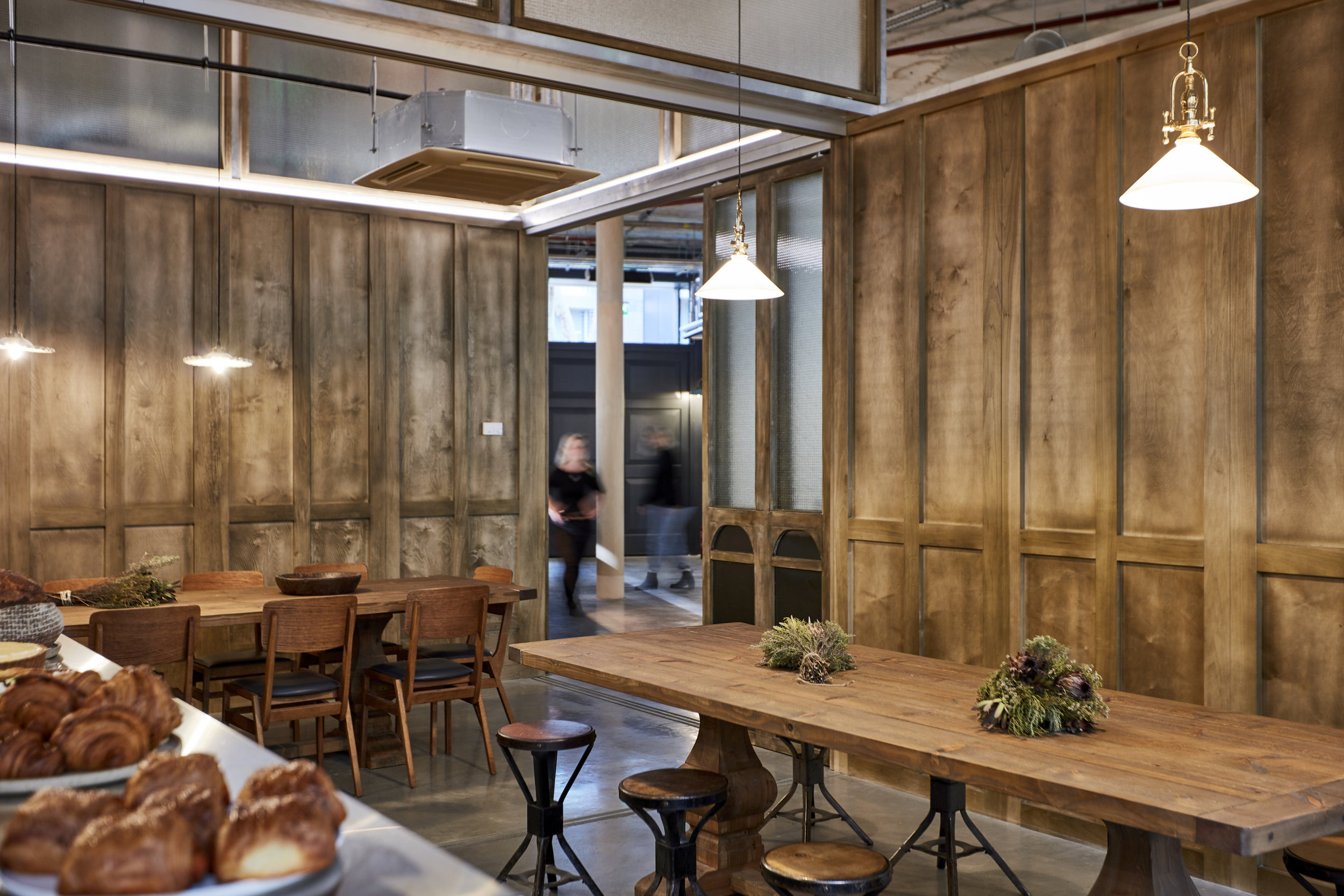 Backroom  - 0qah5afmrob.jpg