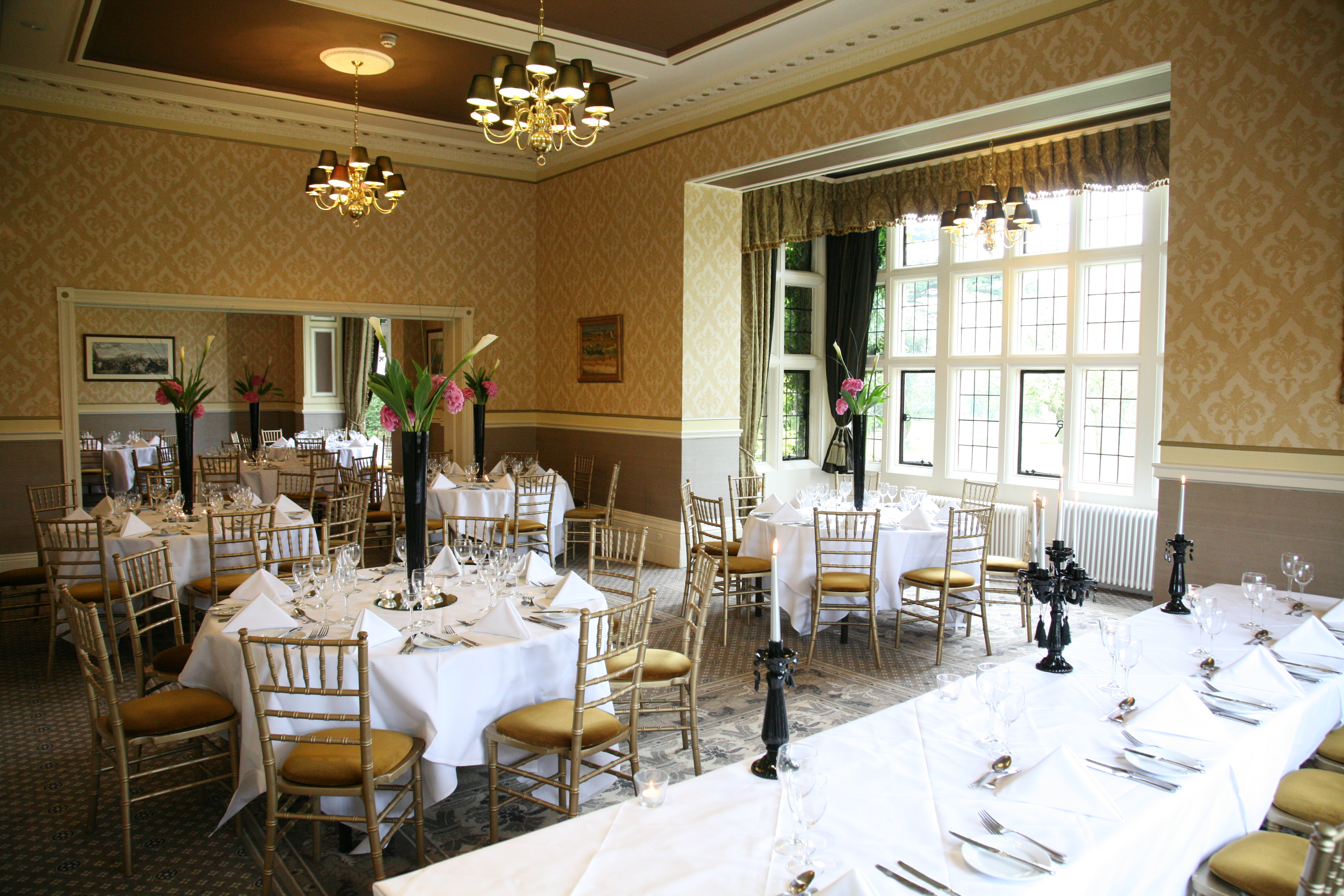 Longman Suite - h2wcfyrwr1t.jpg