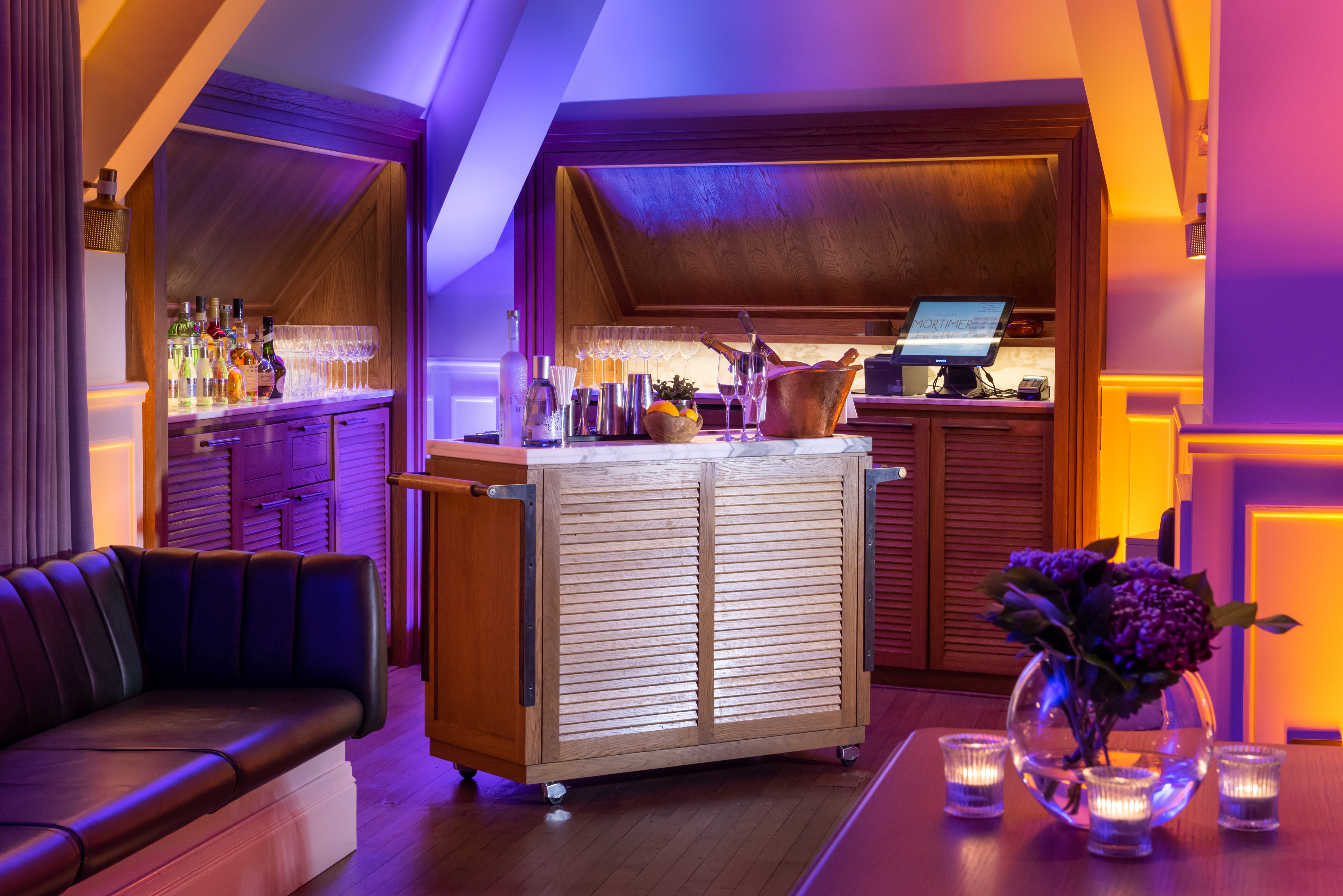 Loft and Gallery - cm4s4tnyzpw.jpg