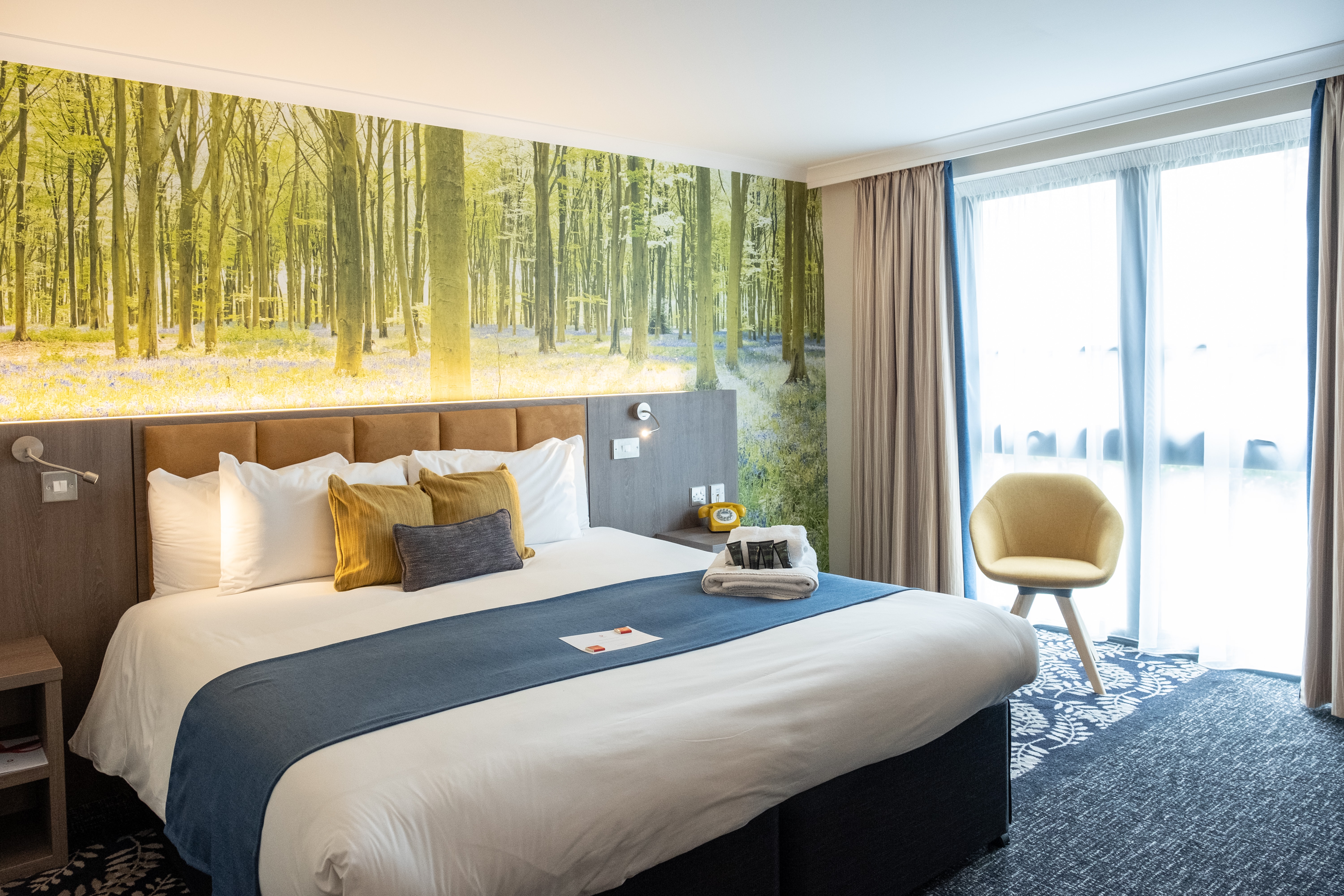 Large Meeting Spaces - juo3yuqlwxa.jpg