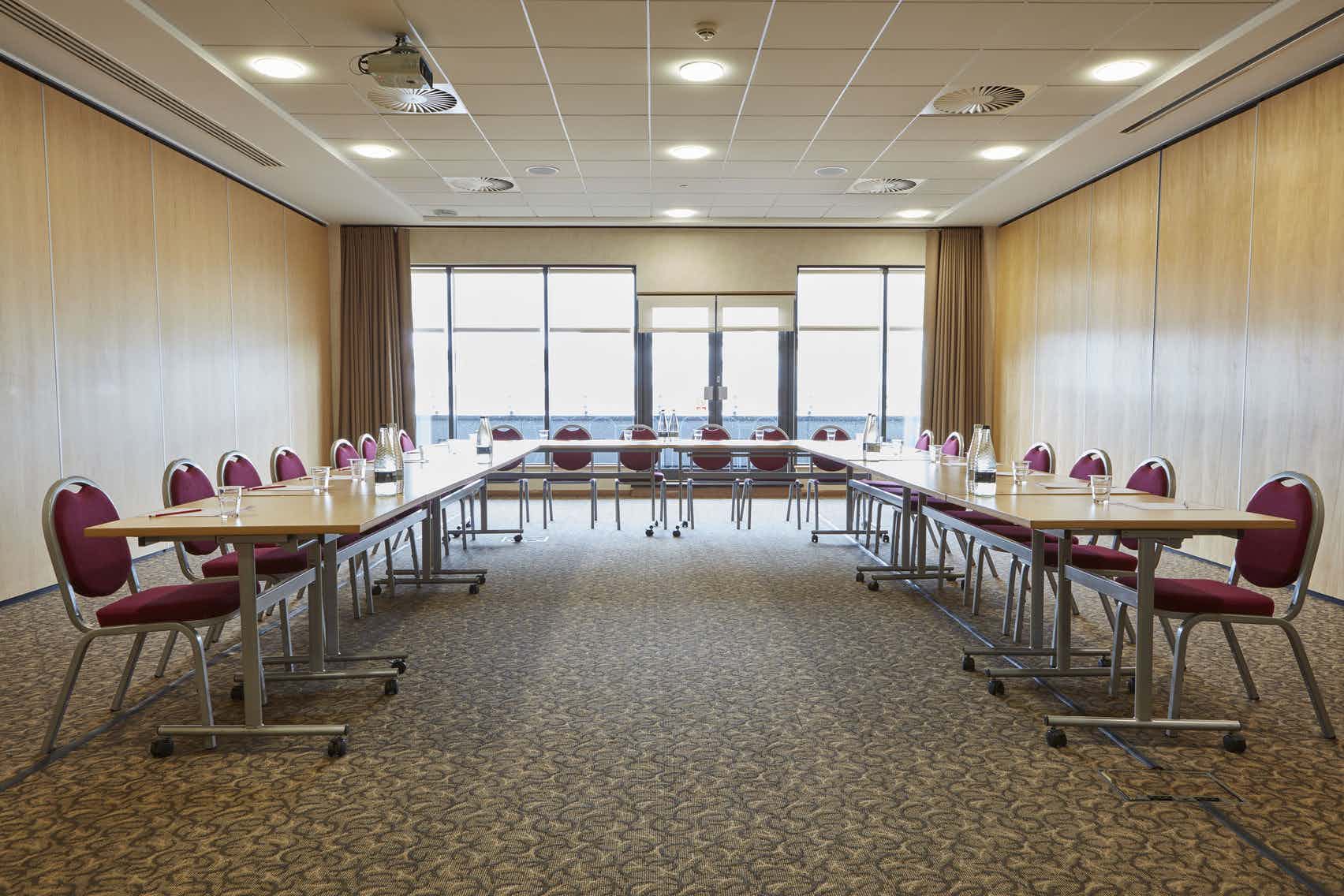 Frys - akn15qhaplt.jpg