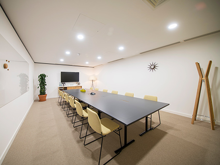 Meeting Room 2 - fdeo1ix1jvg.jpg