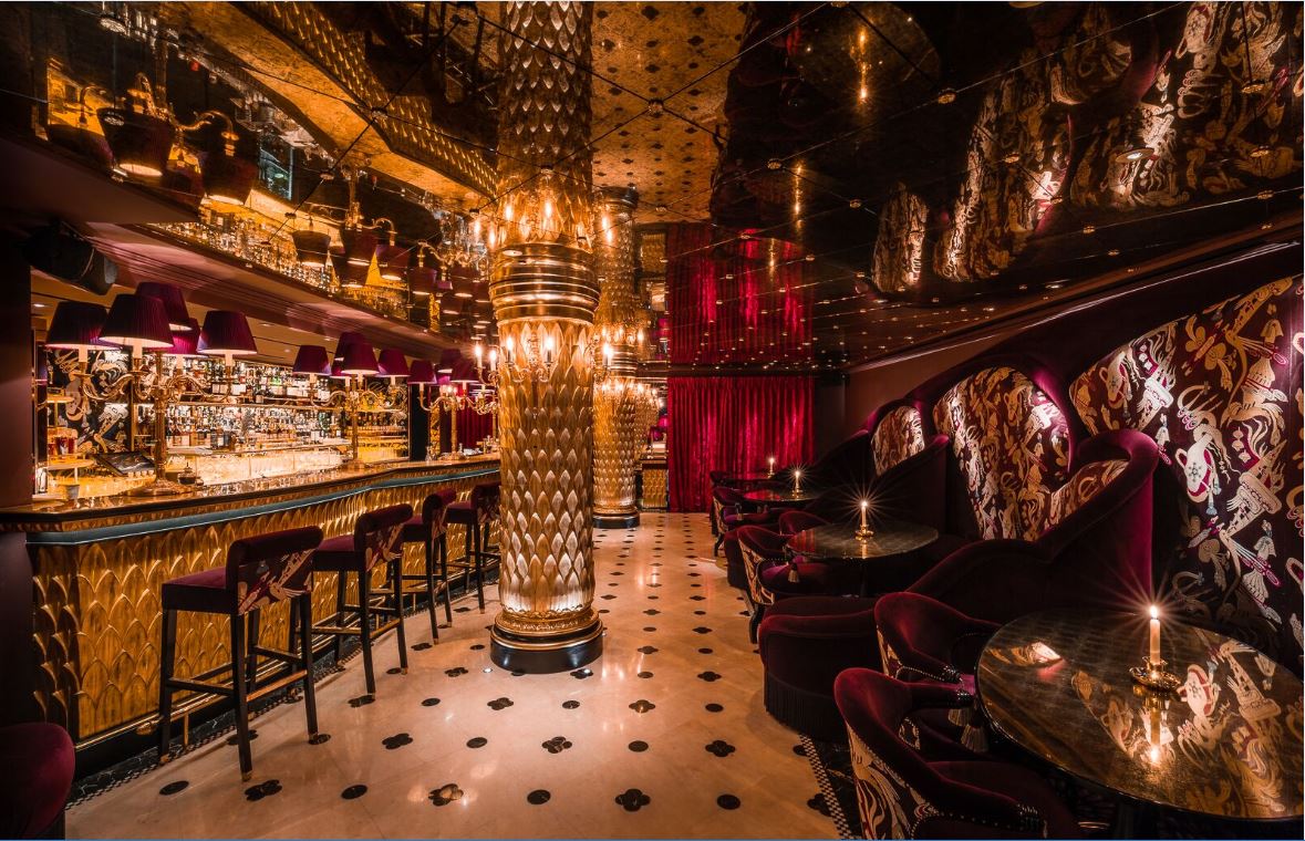 Luxurious Wave Bar at Park Chinois, ideal for upscale cocktail receptions and events.