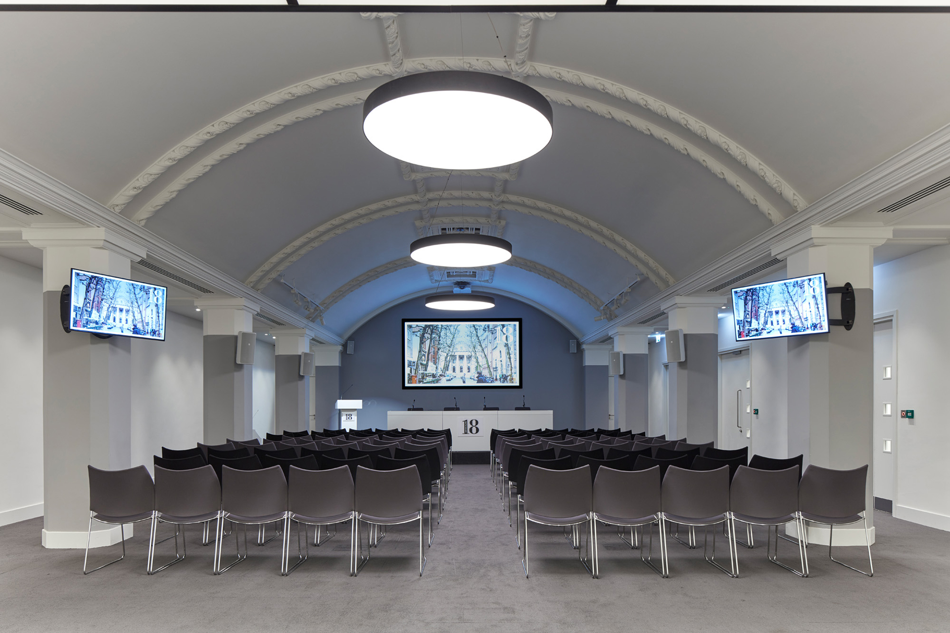 Conference suite - za2fp15le1t.jpg