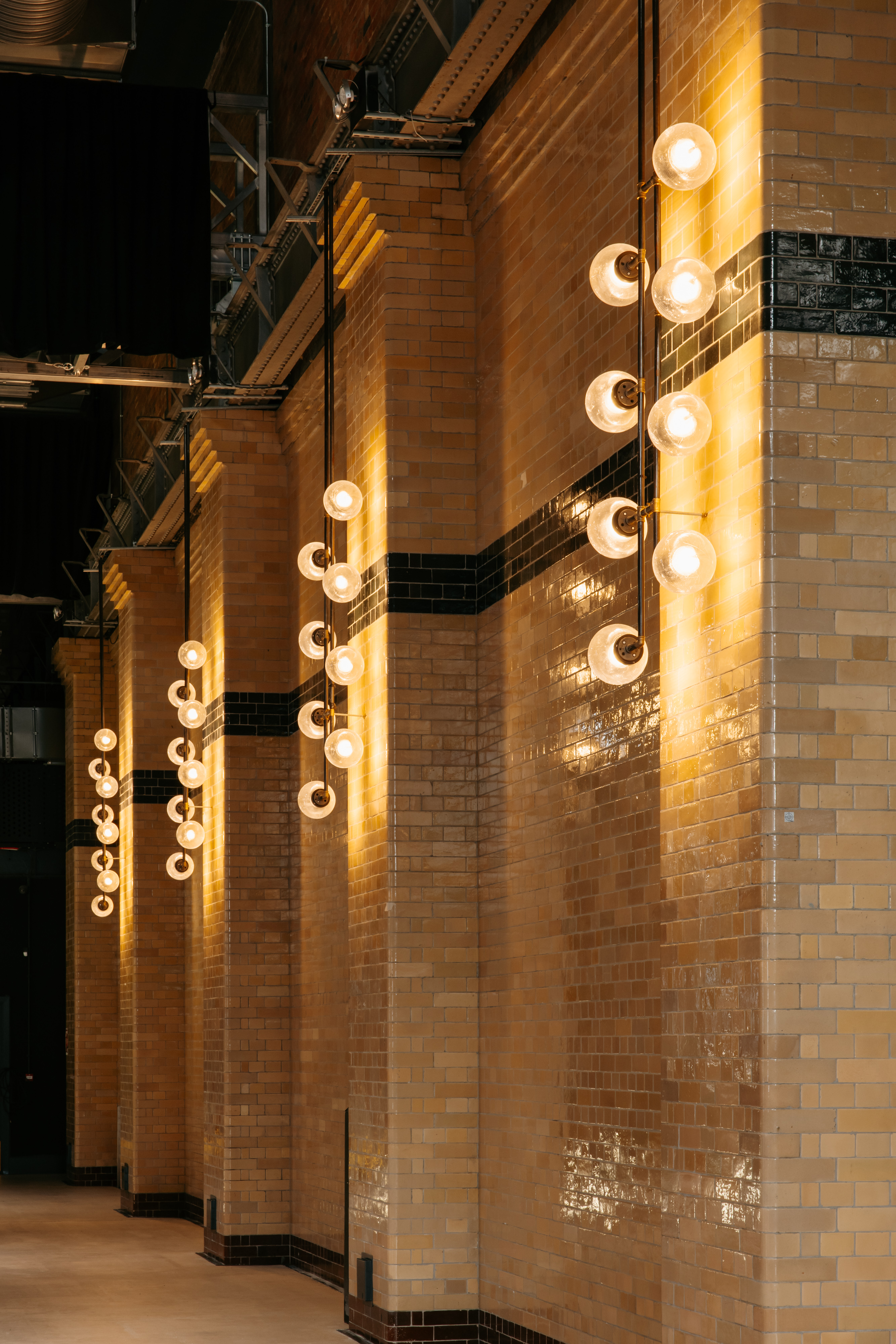 Whole Venue - 3fuj3hnm1fz.JPG