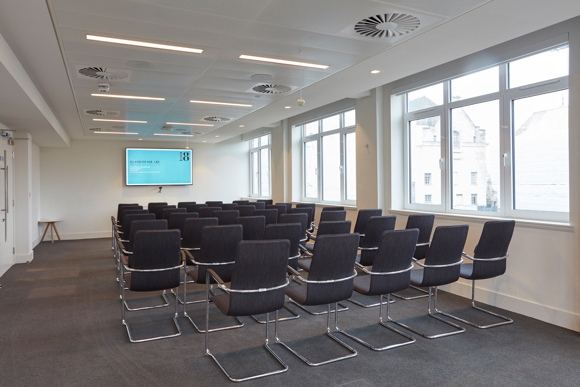 Beecham - hvwm1ug5hfa.jpg