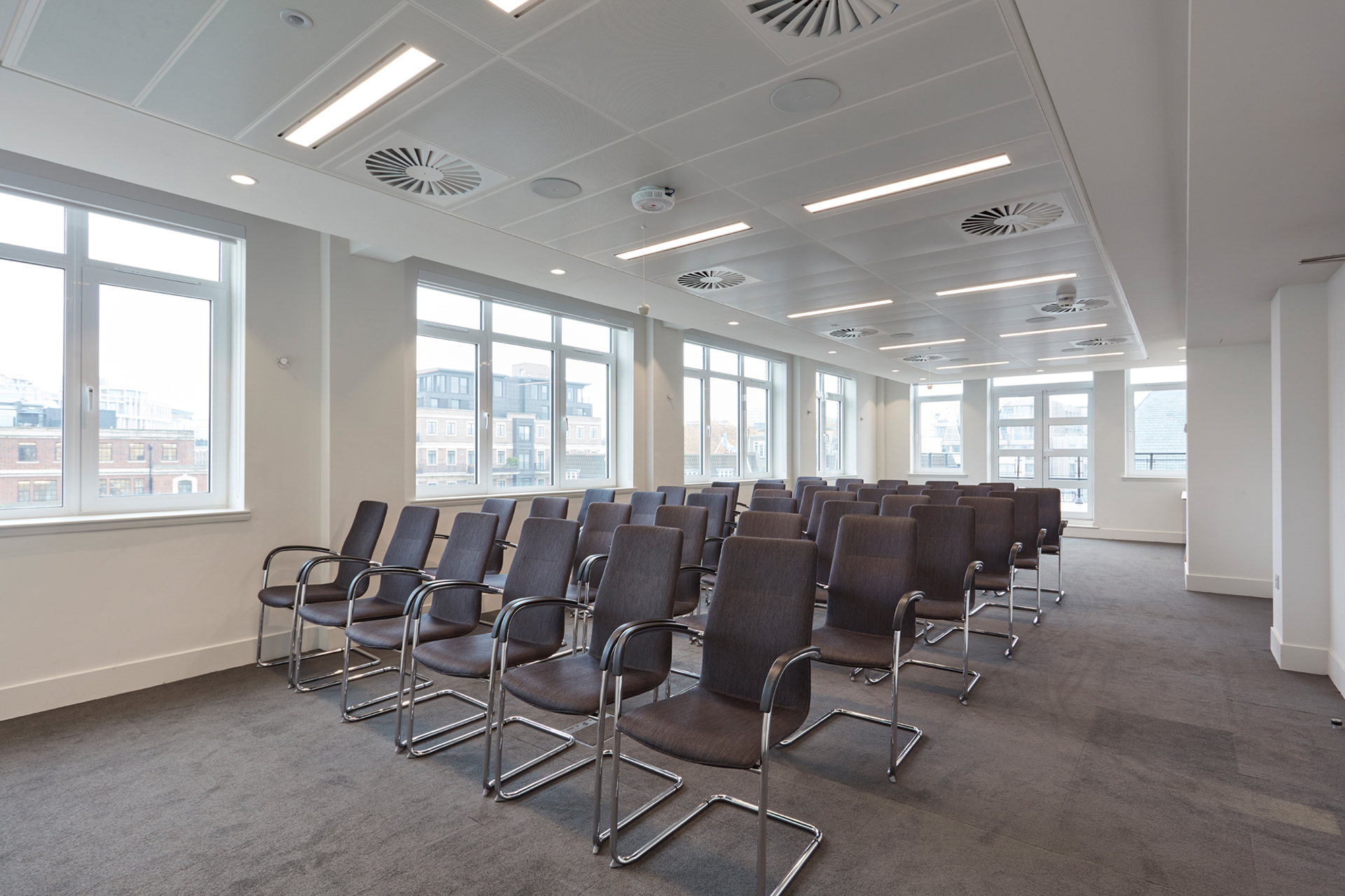 Beecham - lf0apo5tt2w.jpg