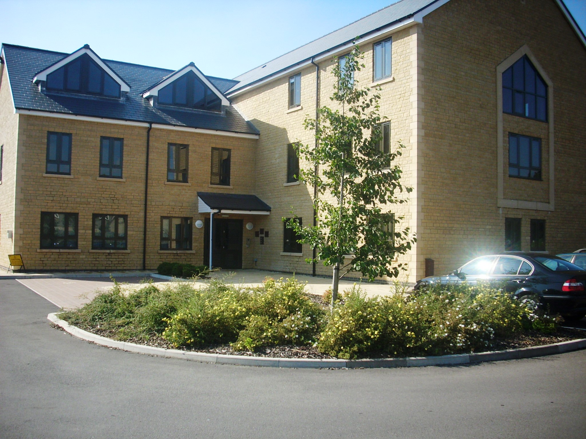 Hangar Suite - x1hvuqmtguu.JPG