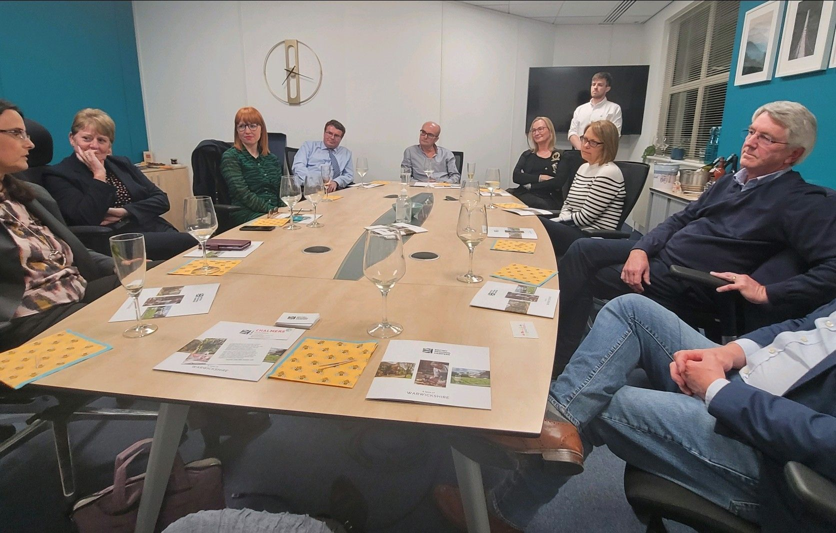 De Montford Suite - 3zssooppbqk.png