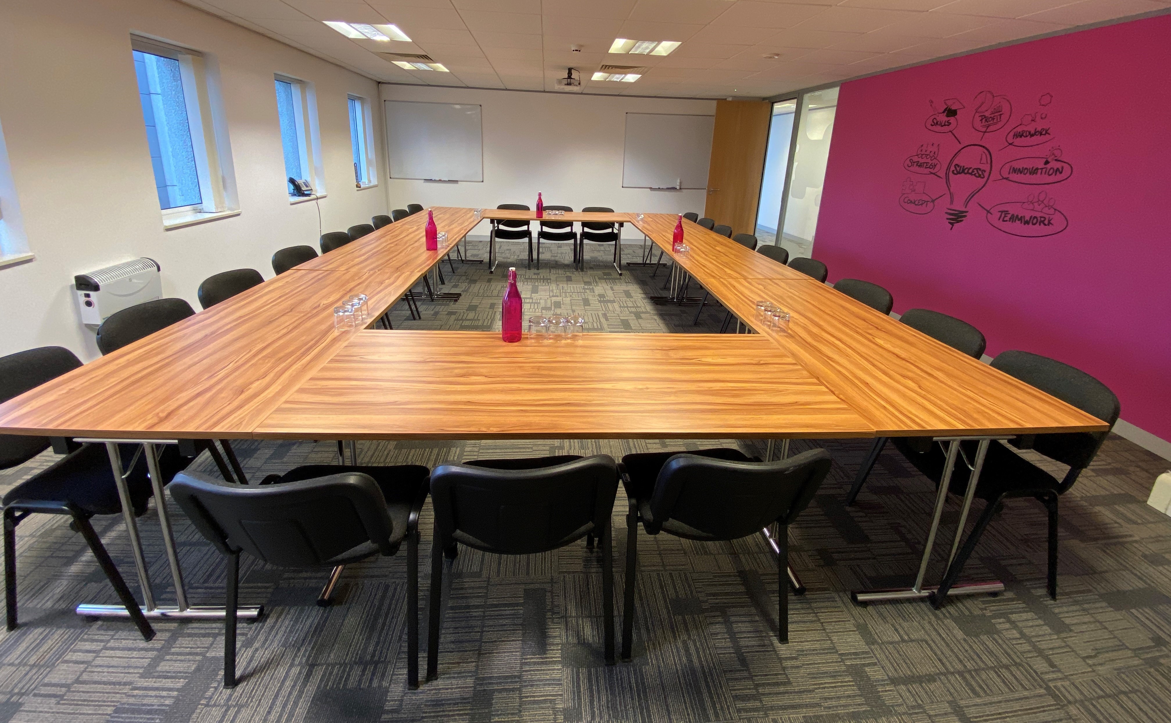 Magenta Suite - irjwojkdy5v.jpg