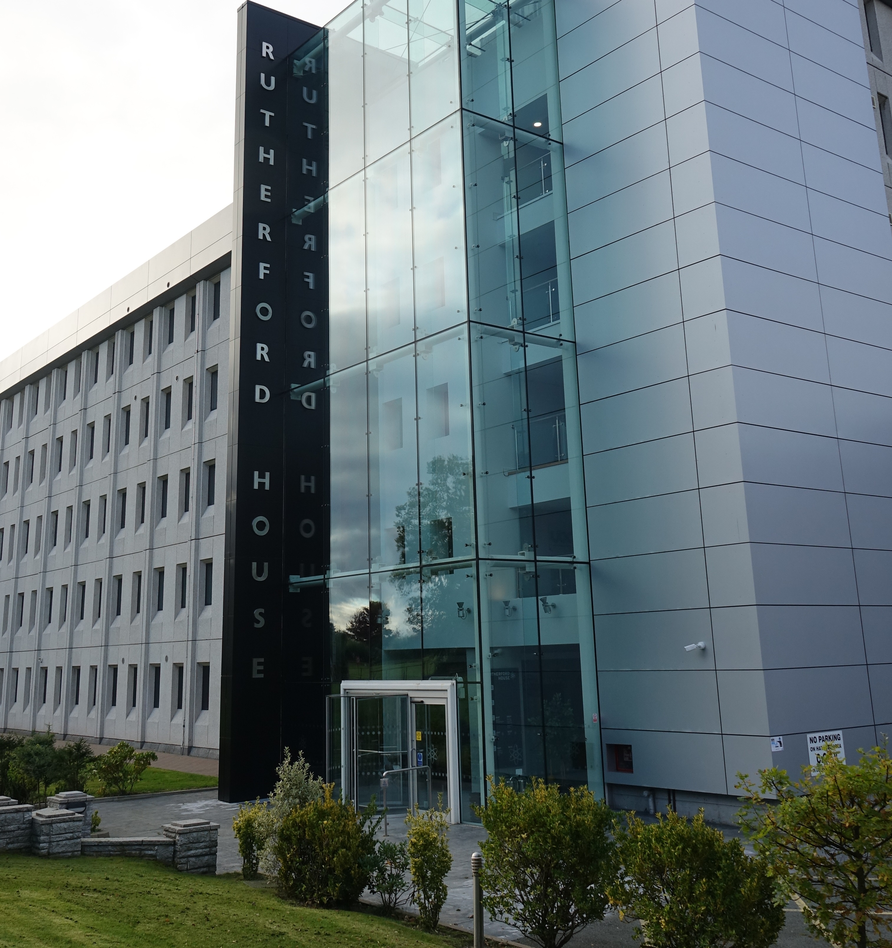 Magenta Suite at UBC Warrington: modern venue for corporate meetings and events.