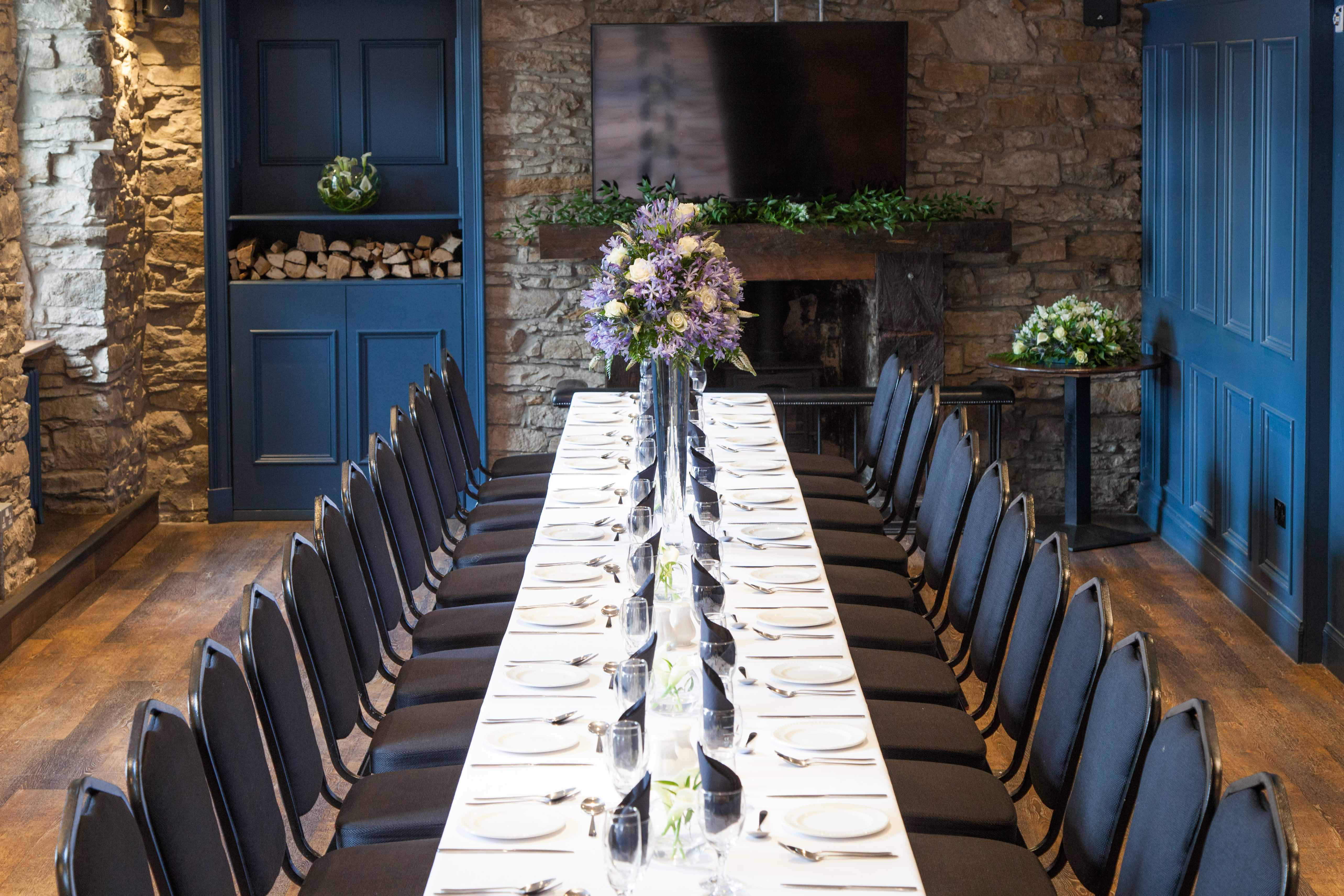 Ballroom - wzh1l0kfzmw.jpg