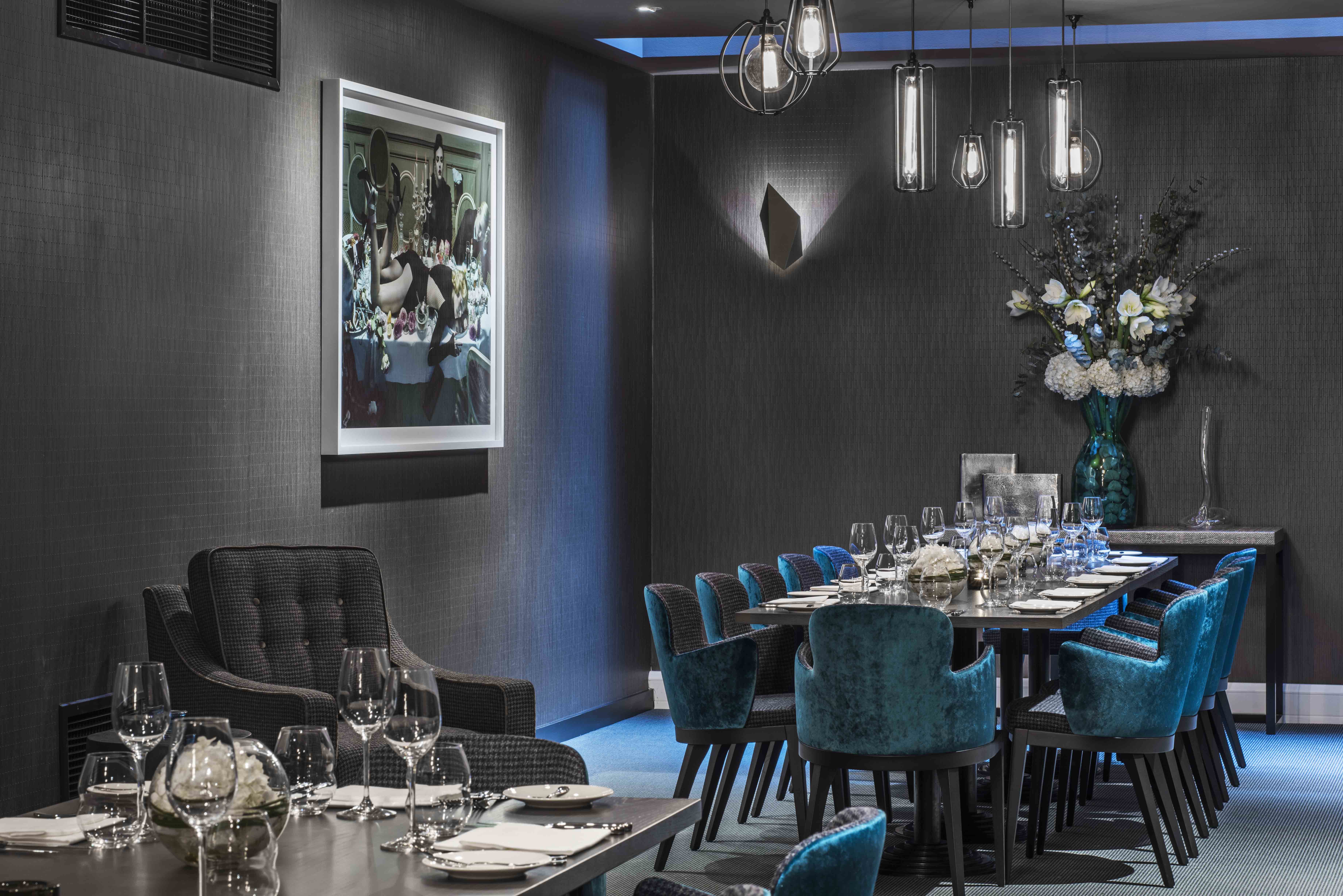 Elegant dining space at M Threadneedle Street for upscale events and private dinners.