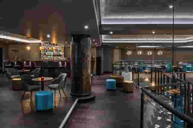 M BAR