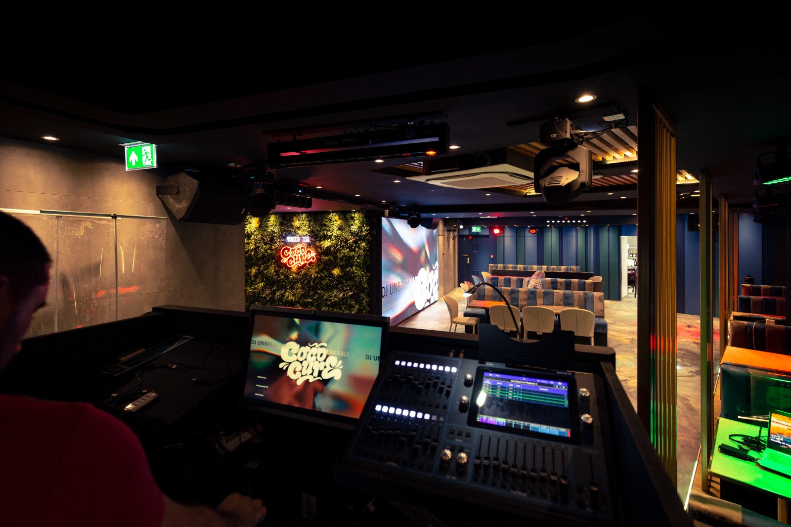 Modern event space in Cococure with advanced AV for corporate meetings and workshops.