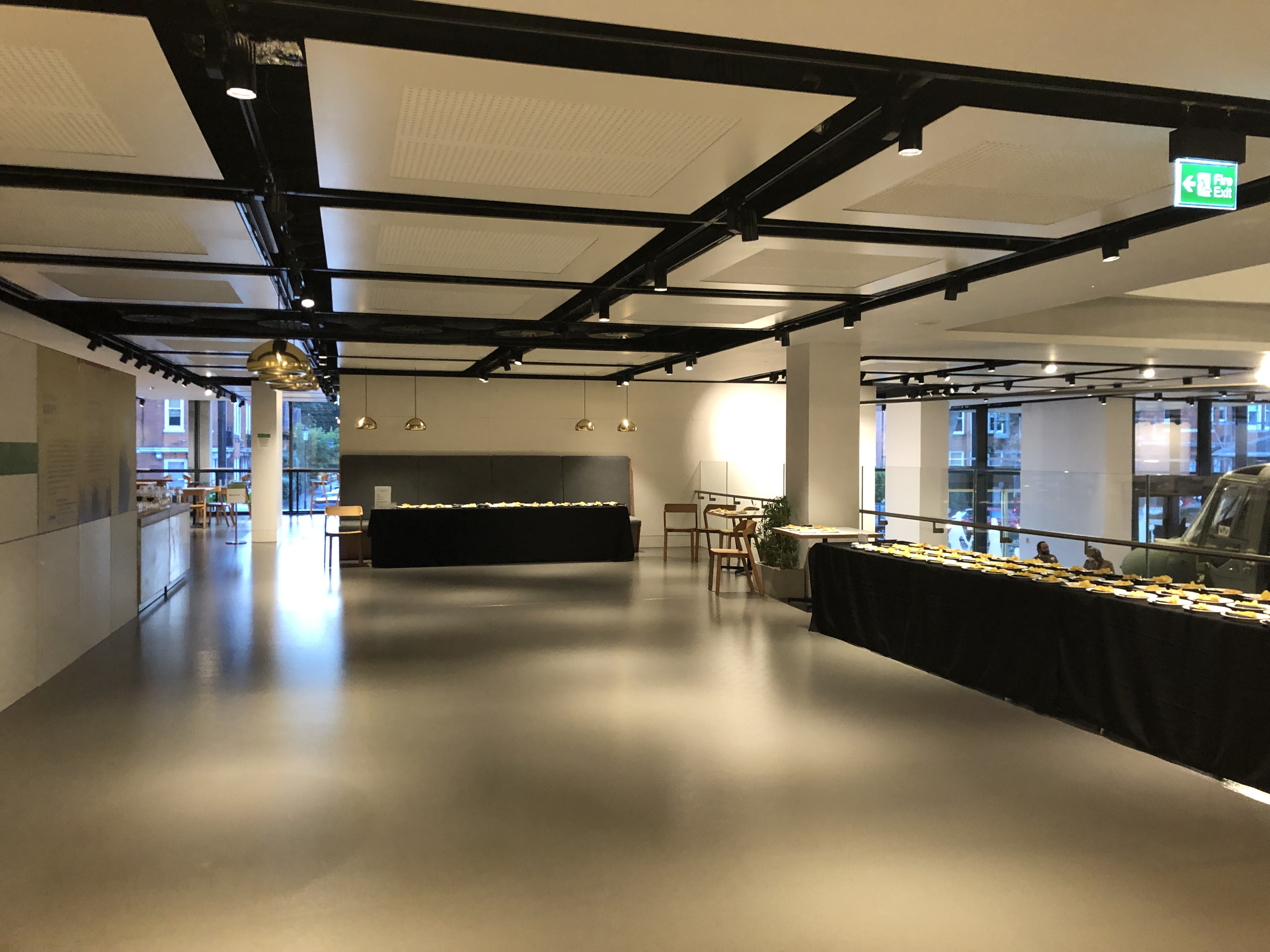 Cafe - 3kdr2deogba.jpeg