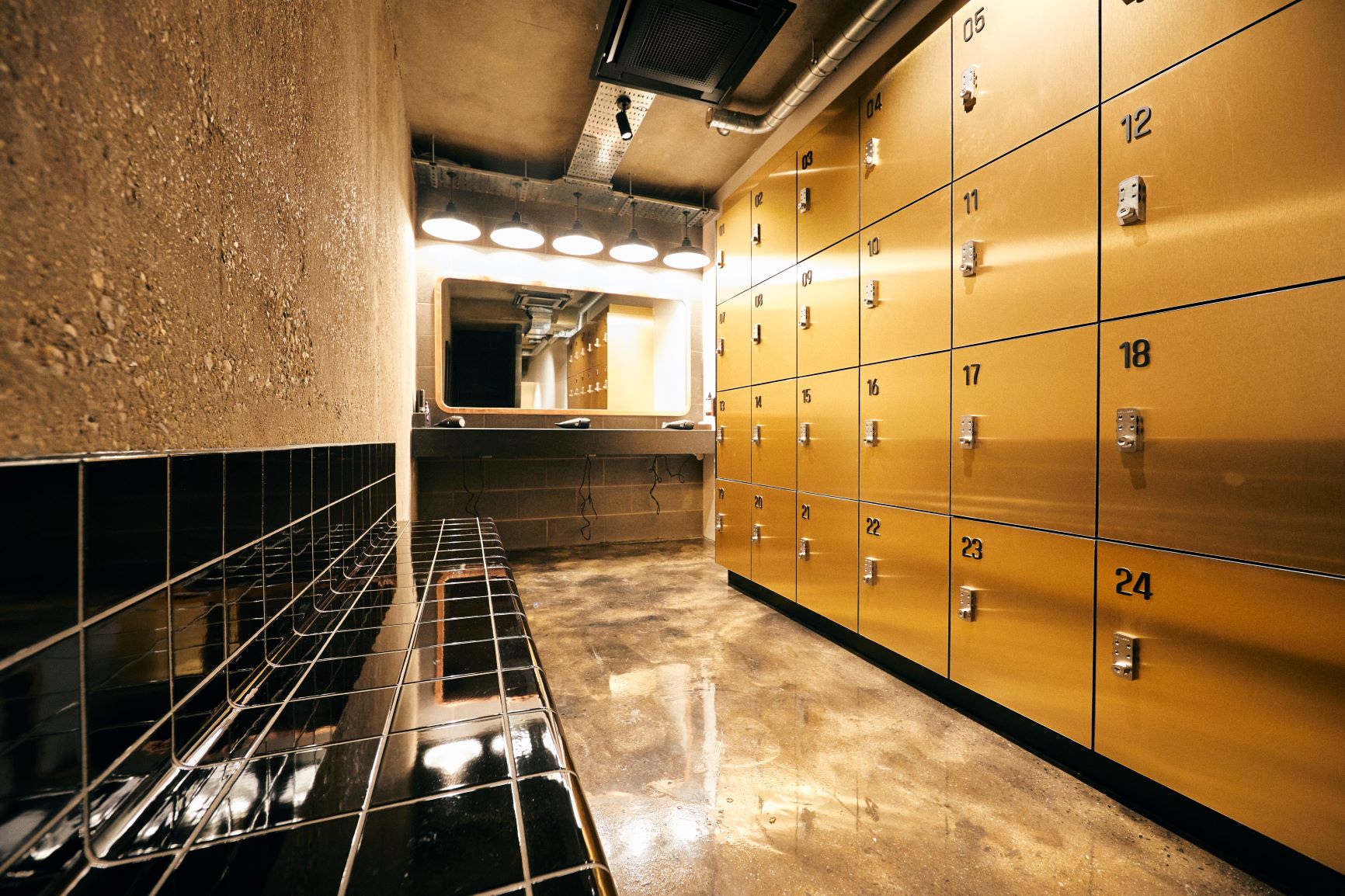 SPACE - yevjb5begkr.jpg