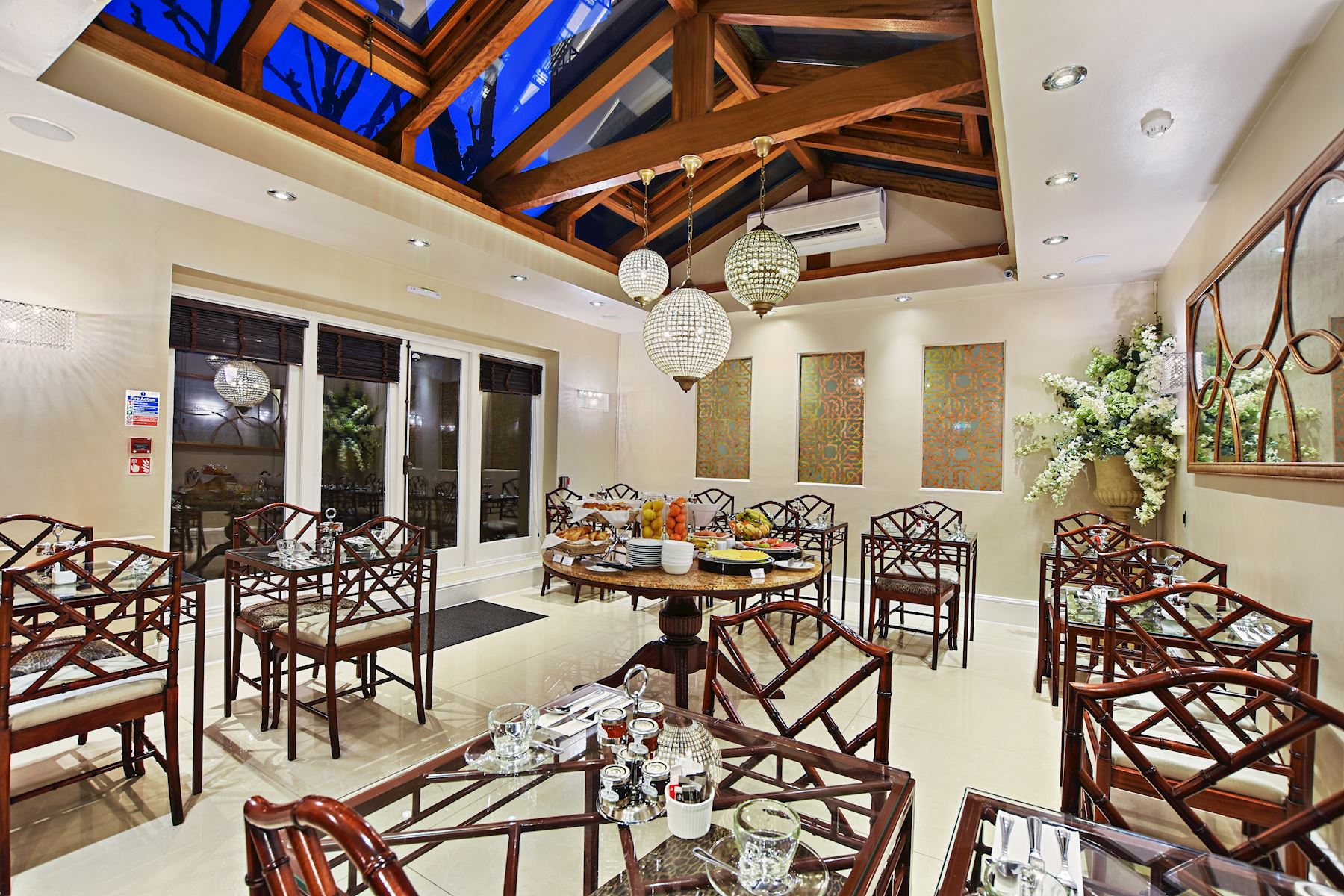 Conservatory Room - 0fxkzdkpb4l.jpg