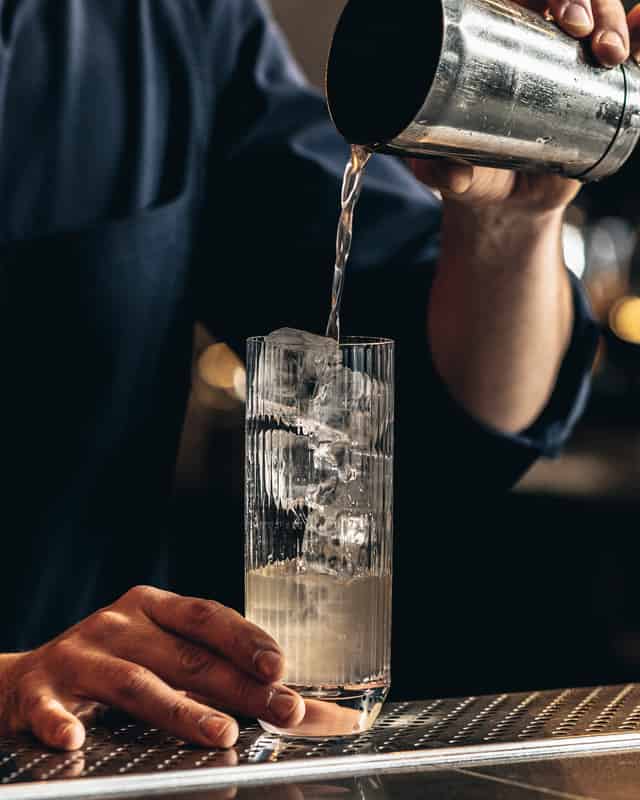 The Bar Lounge