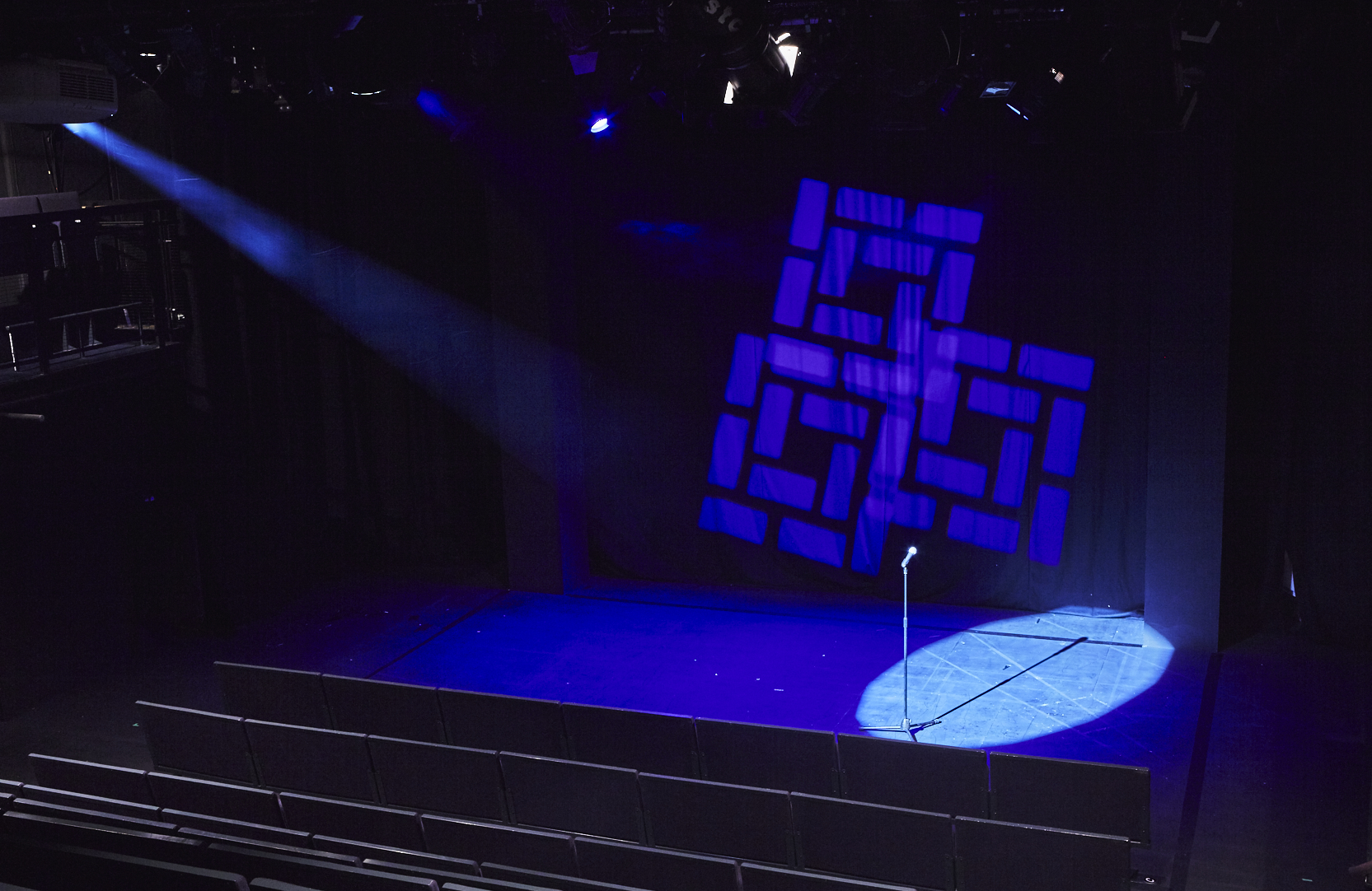 Main House Theatre - fvrl3t5ngsv.jpg