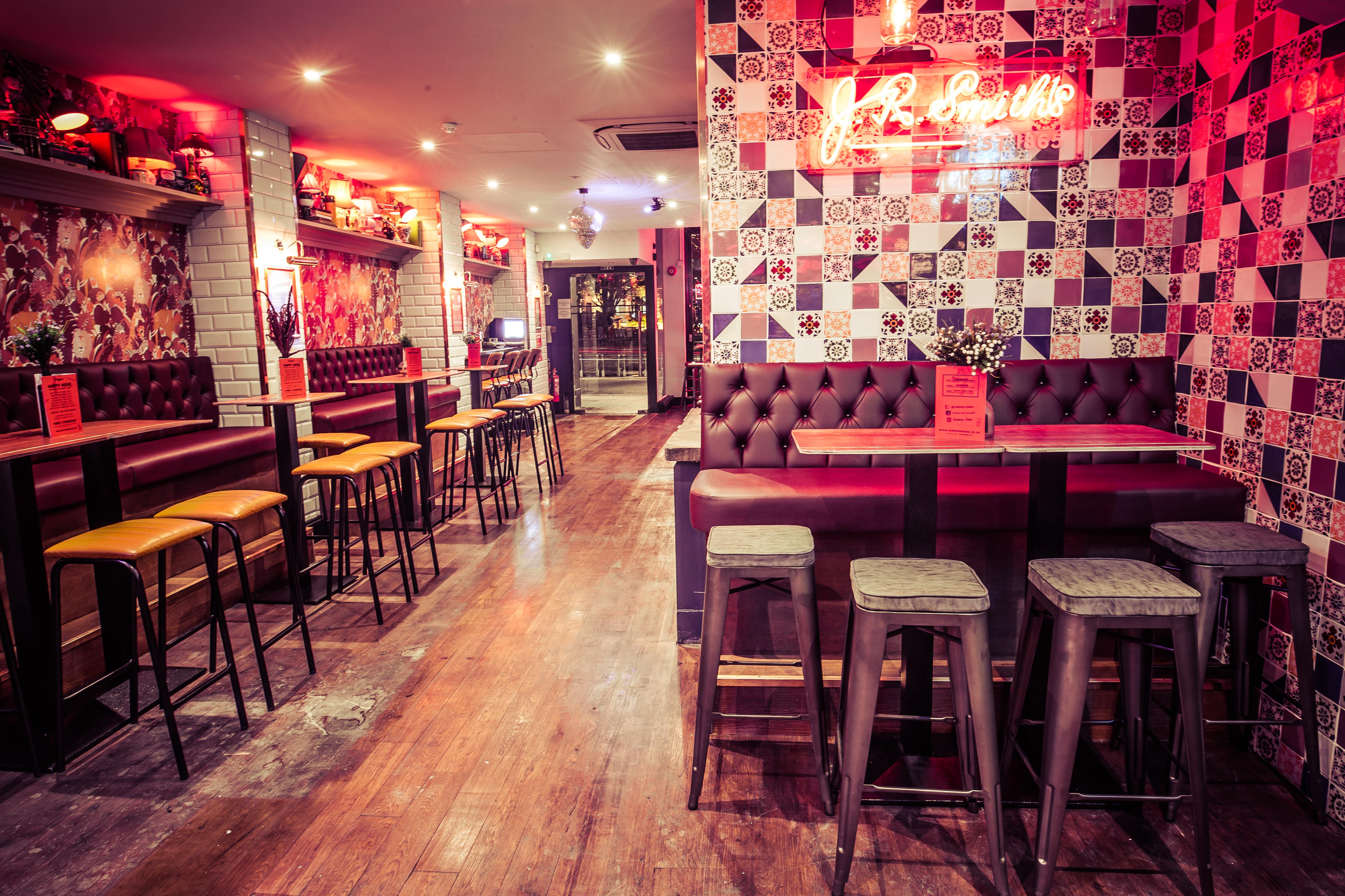 Simmons Piccadilly Circus: vibrant venue with colorful tiles, ideal for gatherings and events.