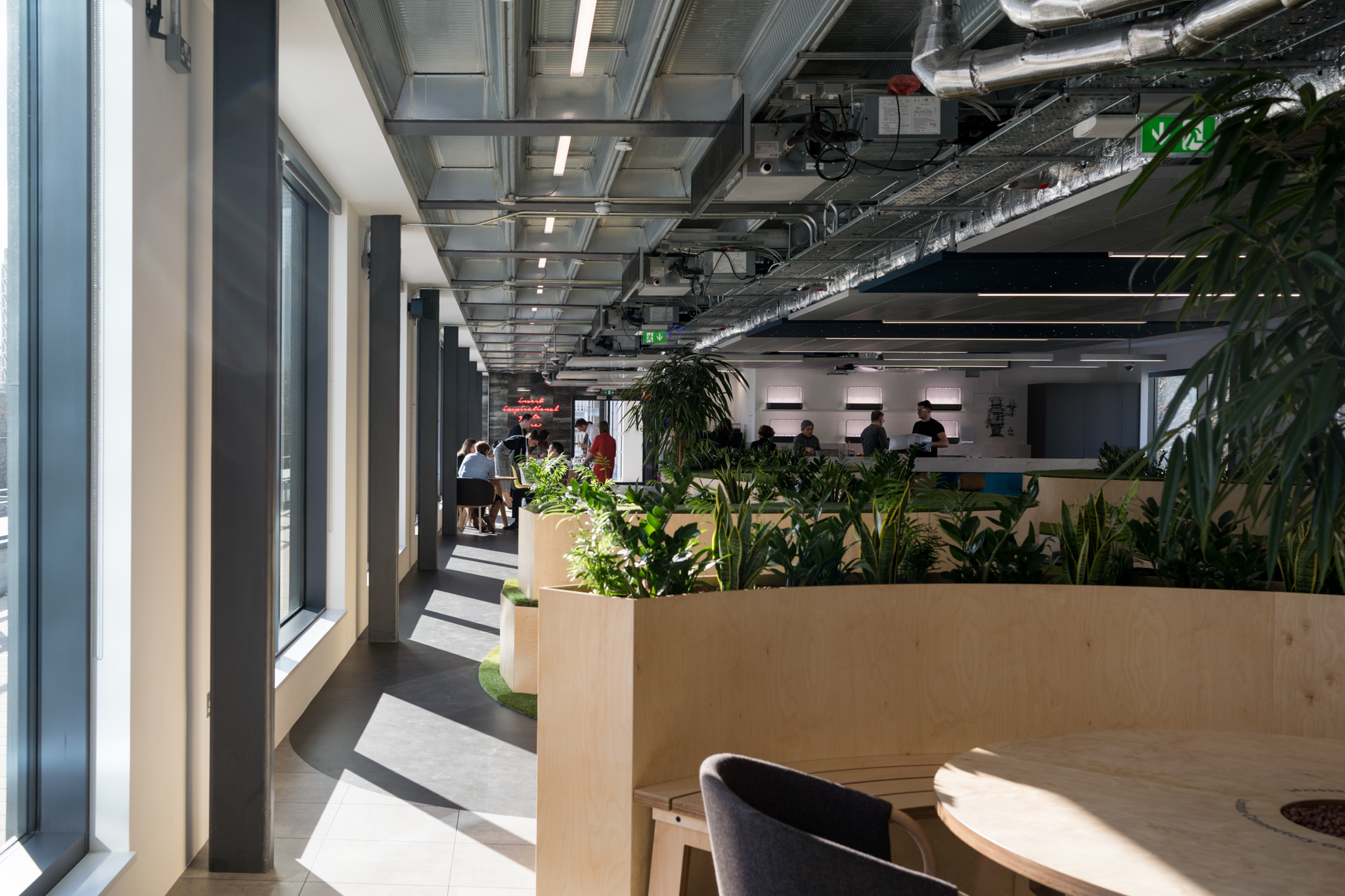 Sleek modern workspace in The Park, London; ideal for corporate and creative events.