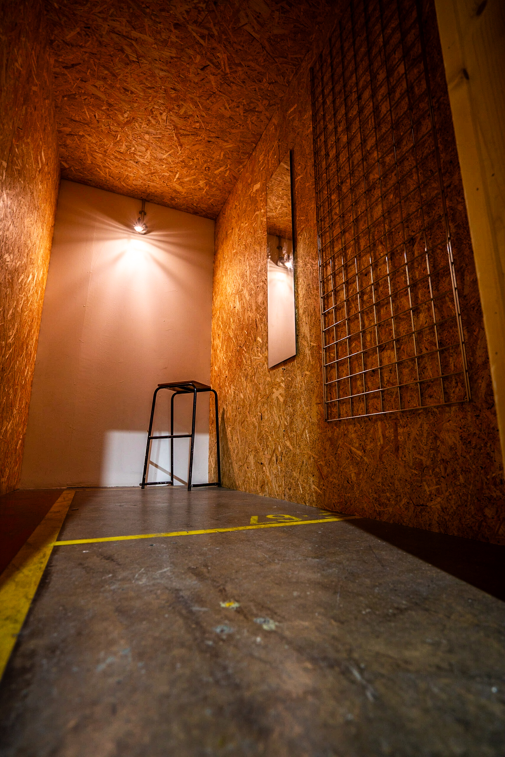 Studio Two - bgmzq34ek1r.jpg