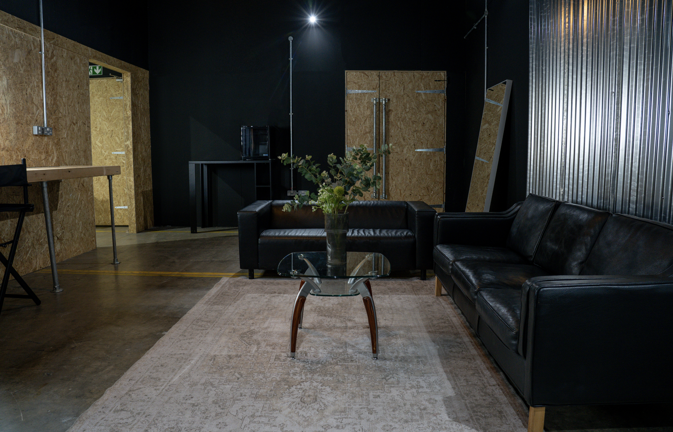 Studio Three - nuognpumg4e.png