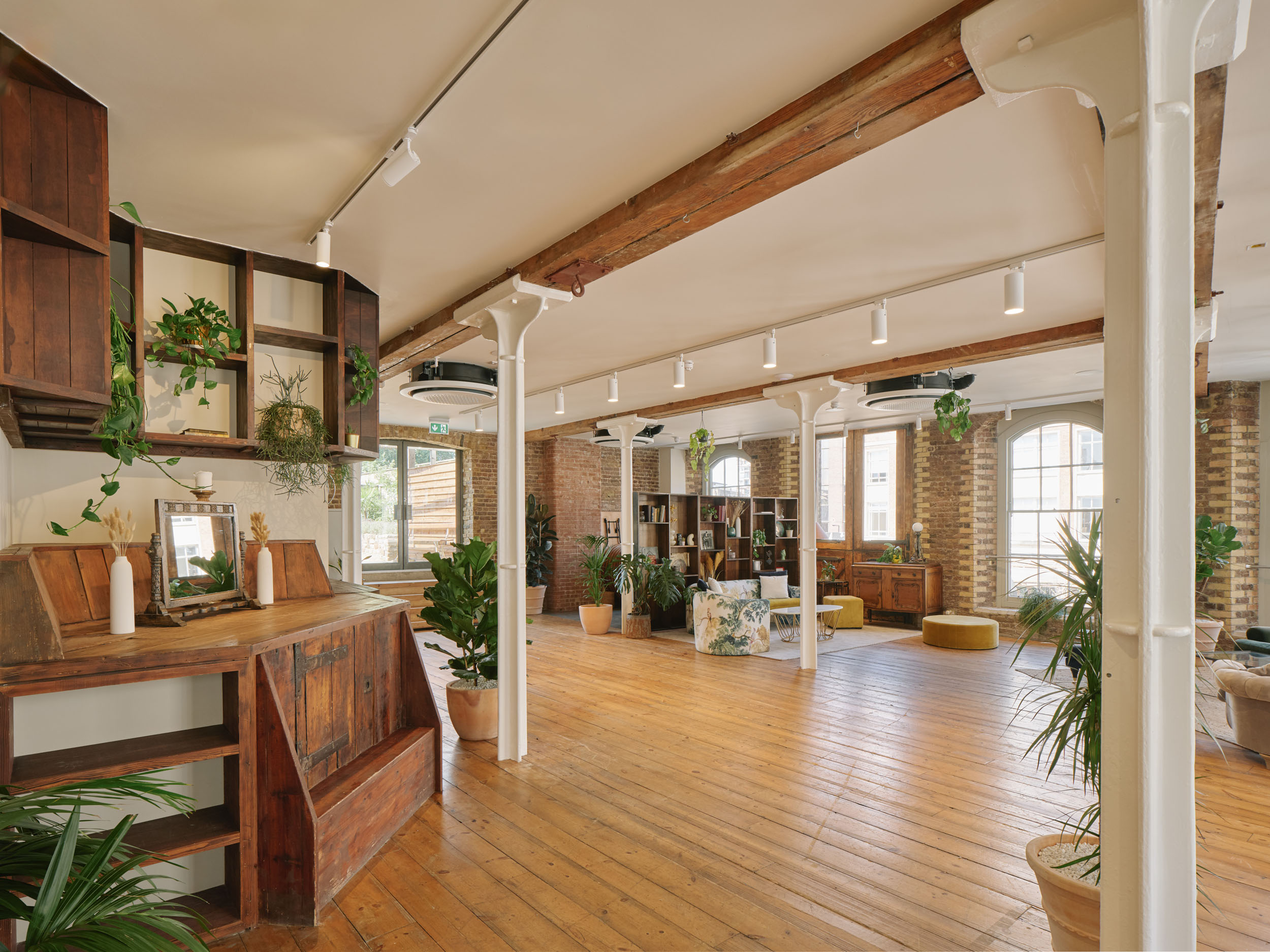 Whole Venue - 7379bfde-12ae-4b8f-a728-b349e2bd55e4.jpg