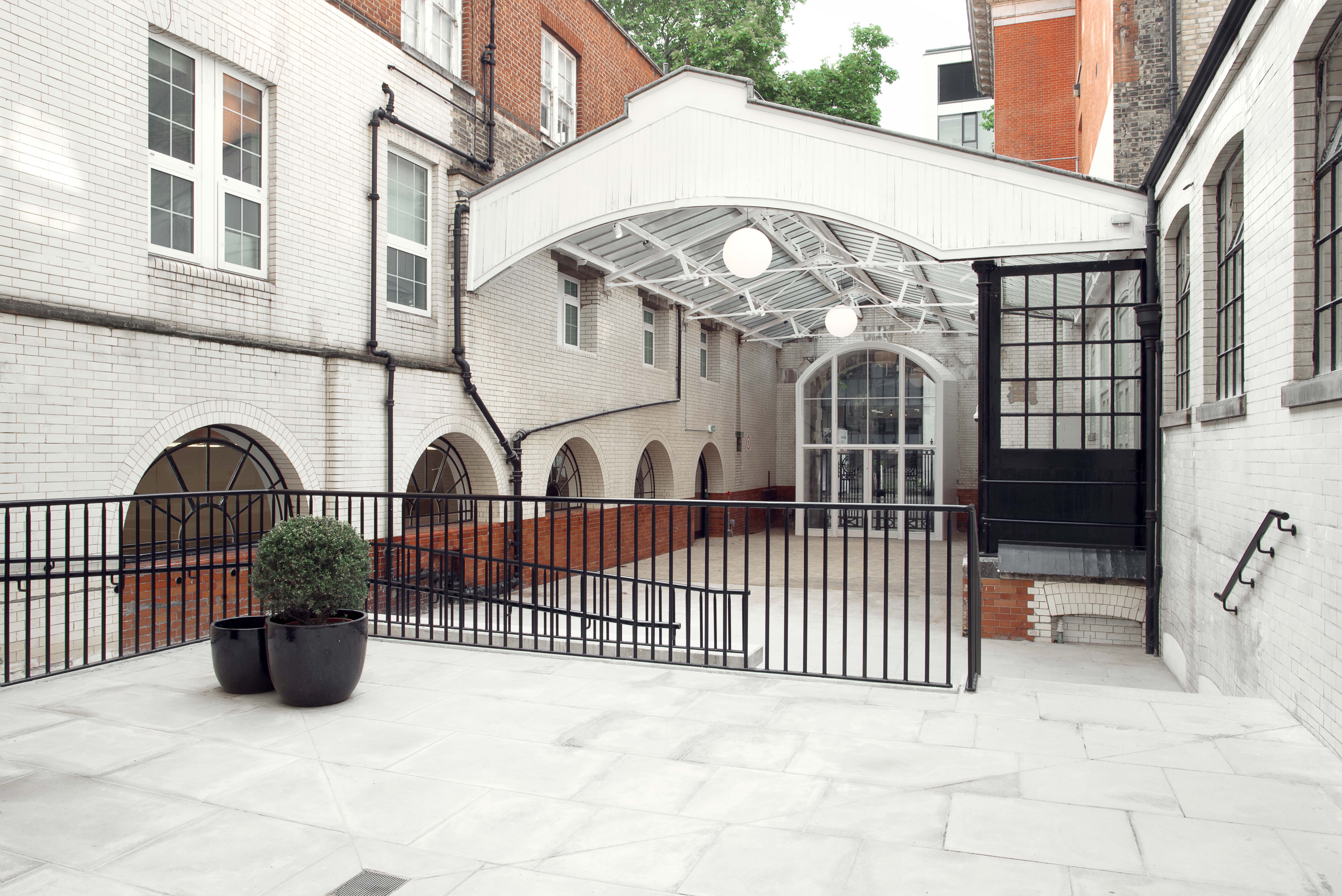 Smith Centre at The Science Museum, sleek outdoor event space for receptions and networking.