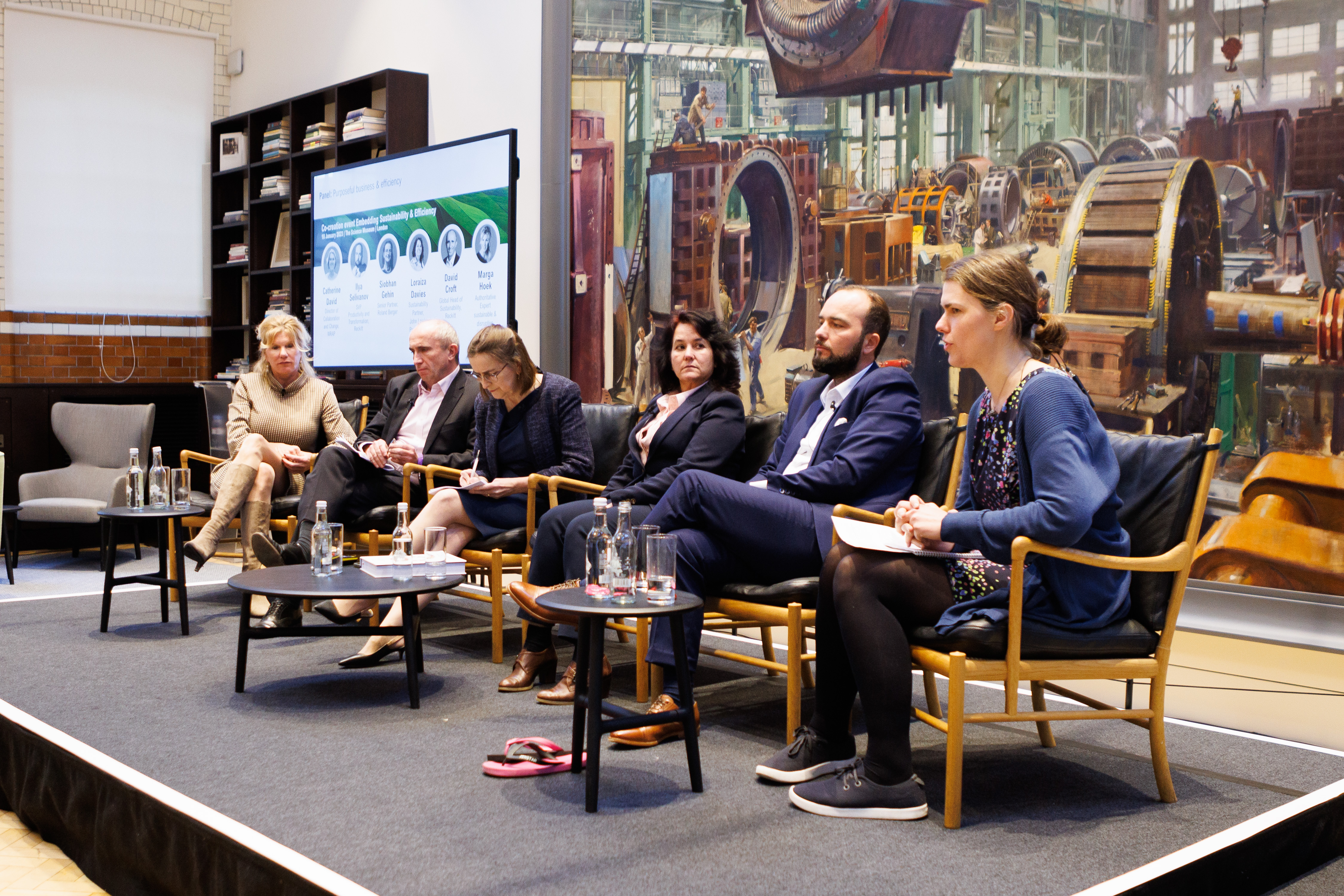 Smith Centre - z55eq3b00kf.jpg