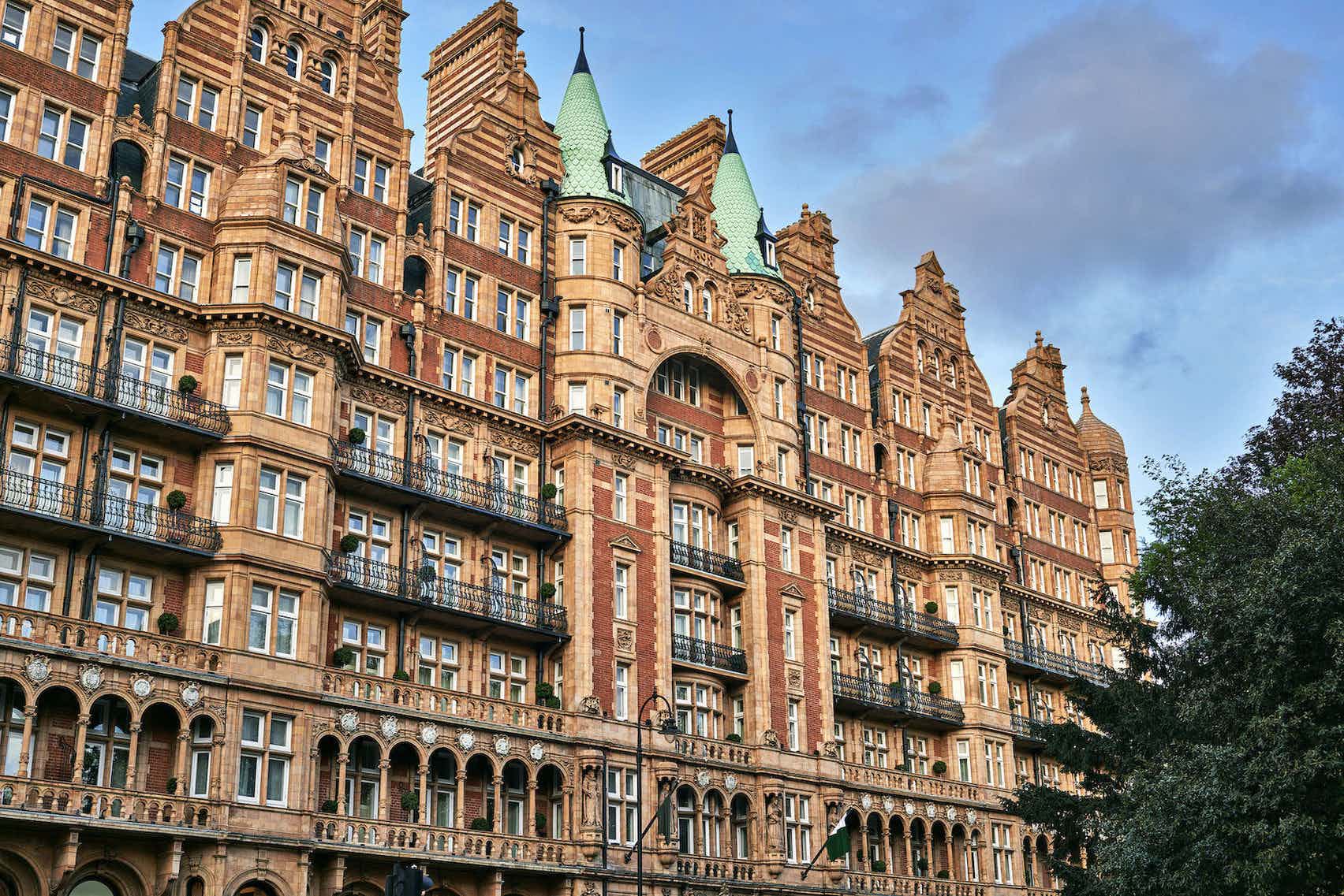 Eliot at Kimpton Fitzroy London, a historic venue for upscale events and conferences.