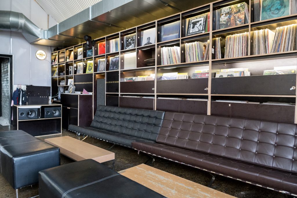 Modern lounge at Number 10 London, ideal for networking and creative meetings.