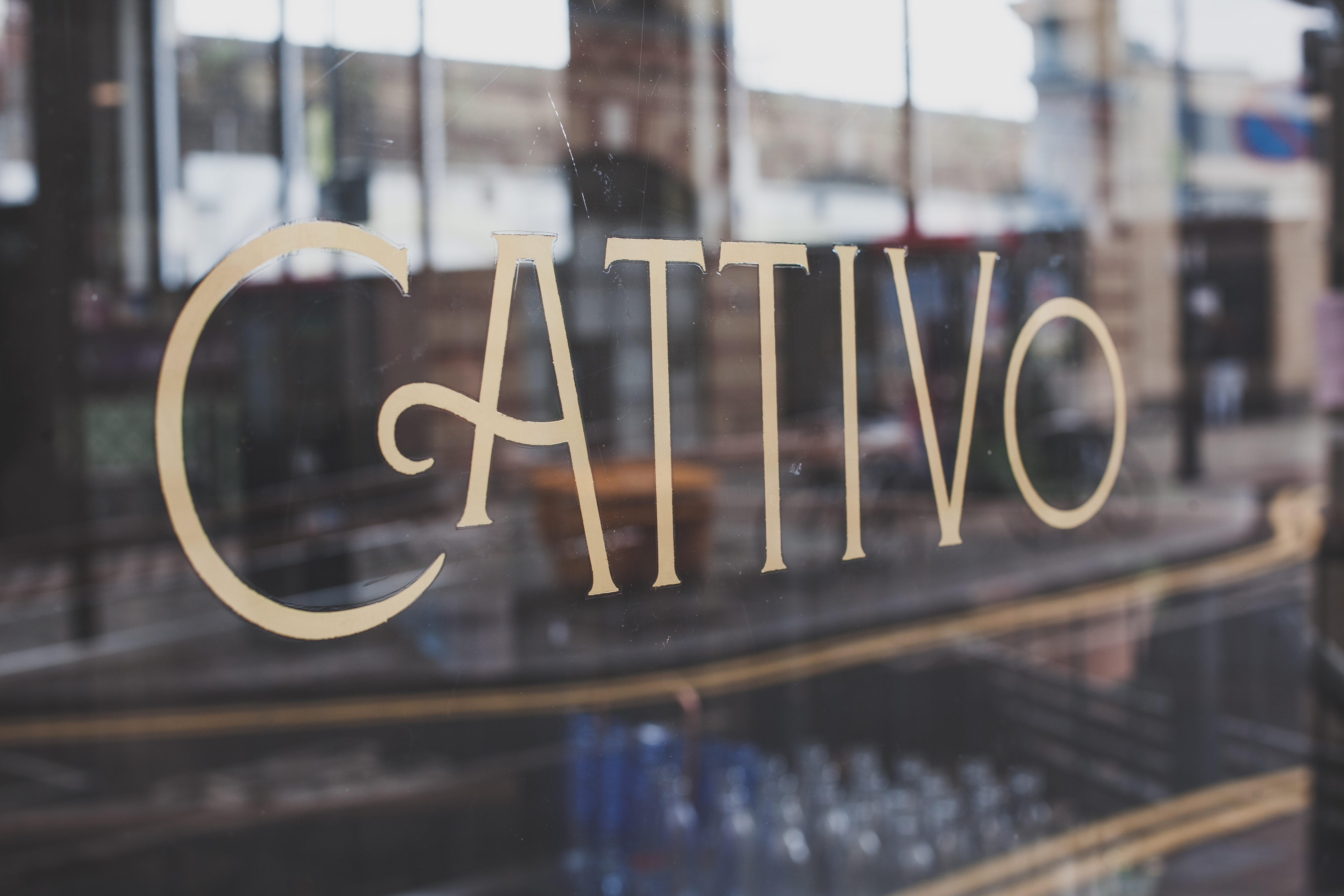 Sunset Lounge - sbu10mxve2k.jpg