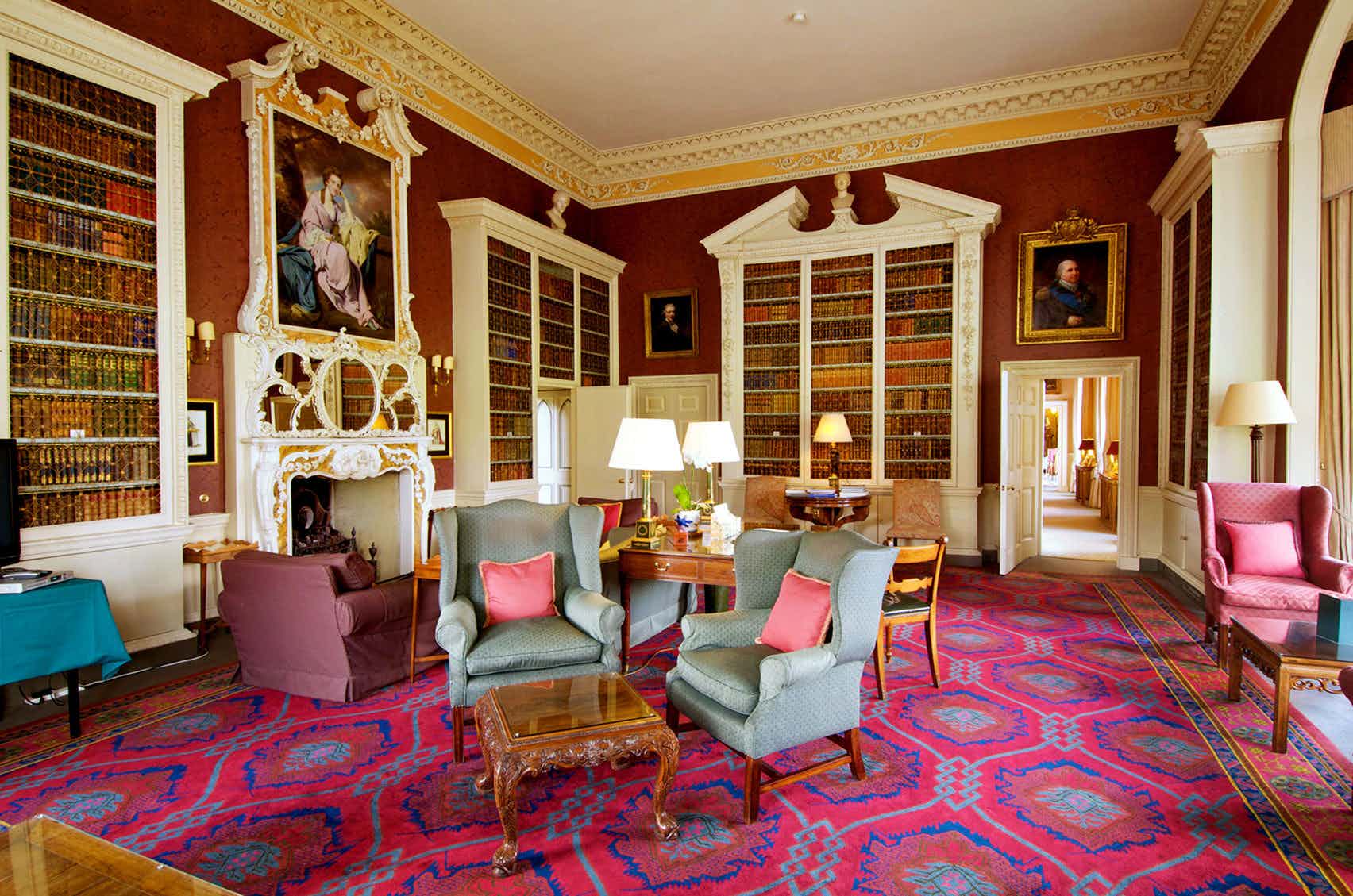 Elegant meeting room at Hartwell House Hotel, ideal for intimate gatherings and brainstorming.