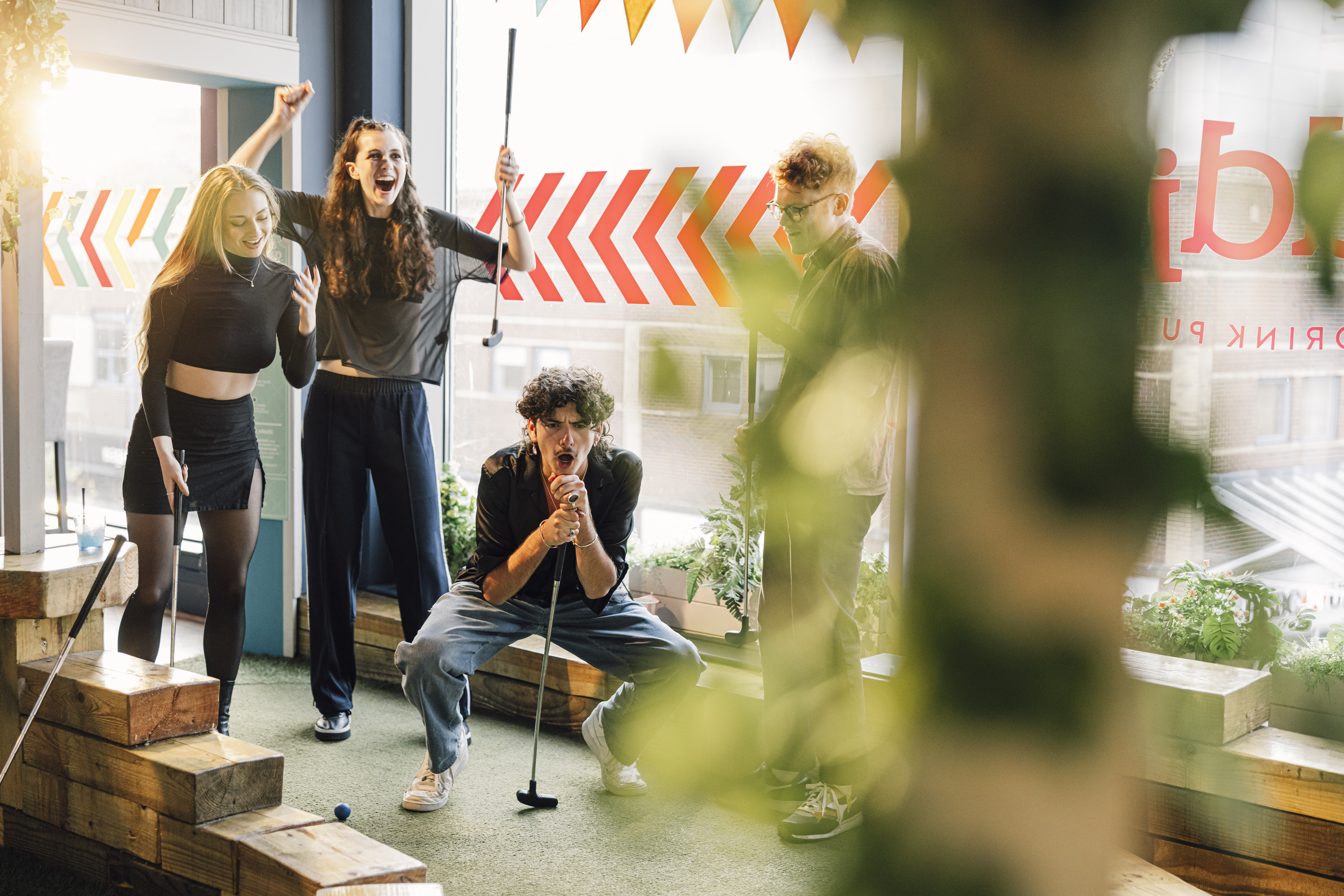 Whole Venue - p34uqax32gs.jpg