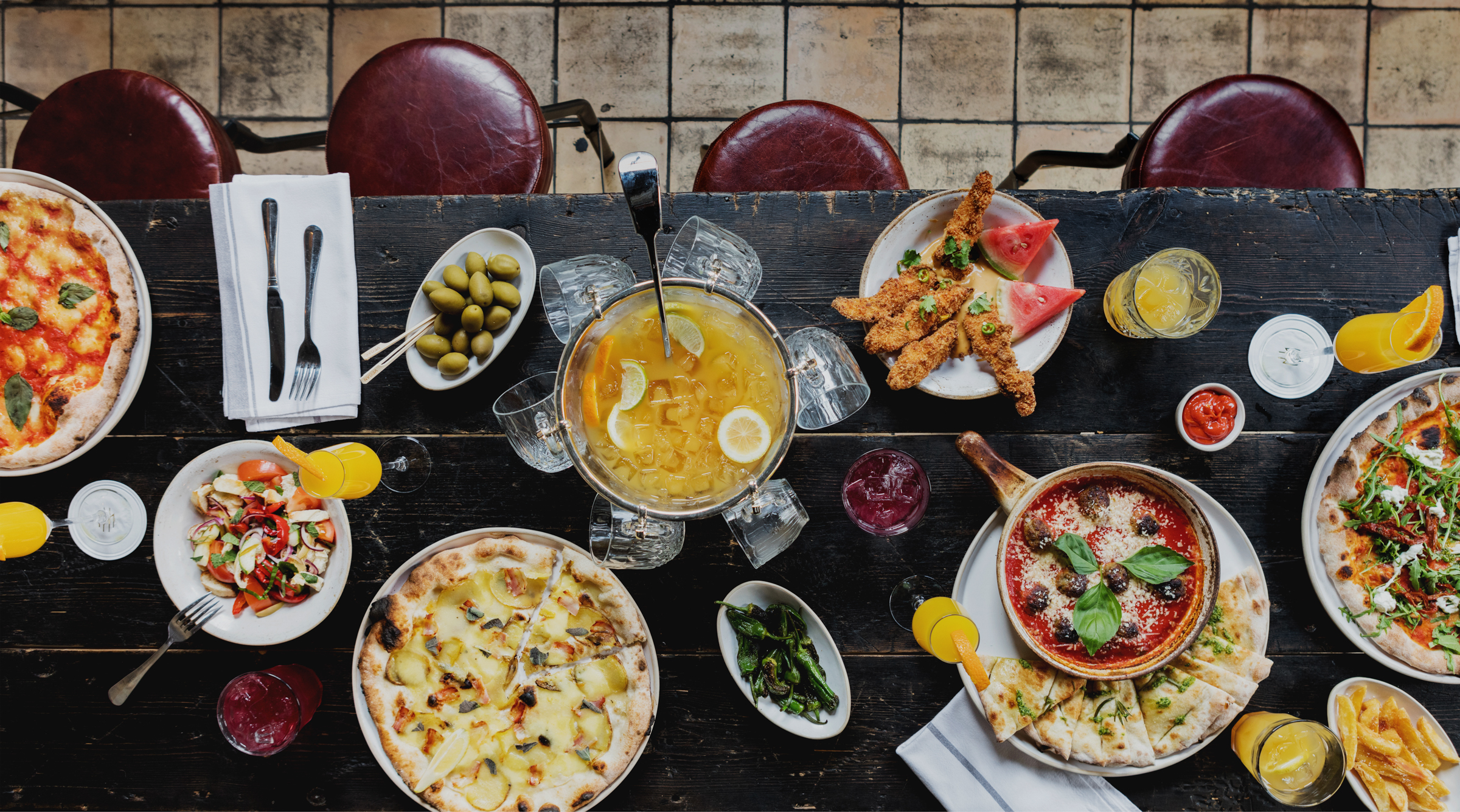 Whole Venue - qsjcq4nil4l.jpg