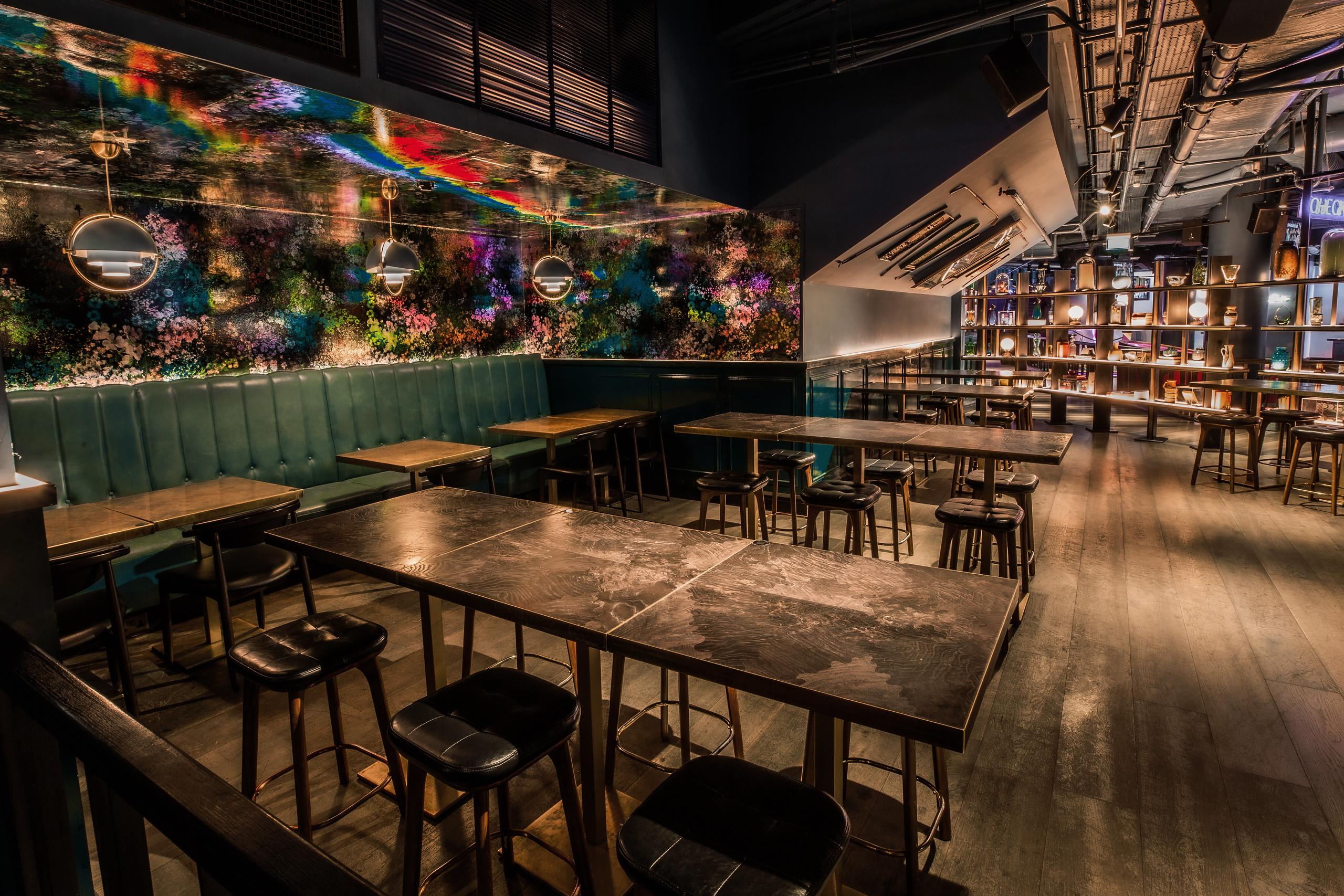 Sapphire Semi-Private Area at Puttshack Bank, modern event space for gatherings and meetings.