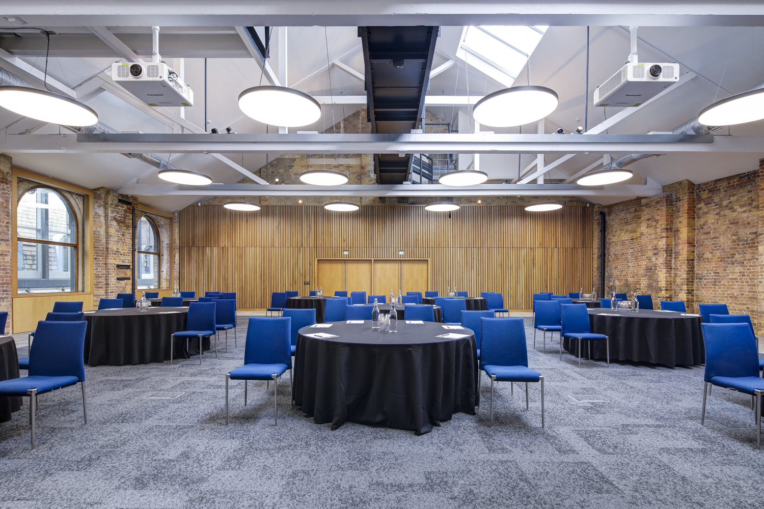 Main Hall - lrdjvn3mnao.jpg