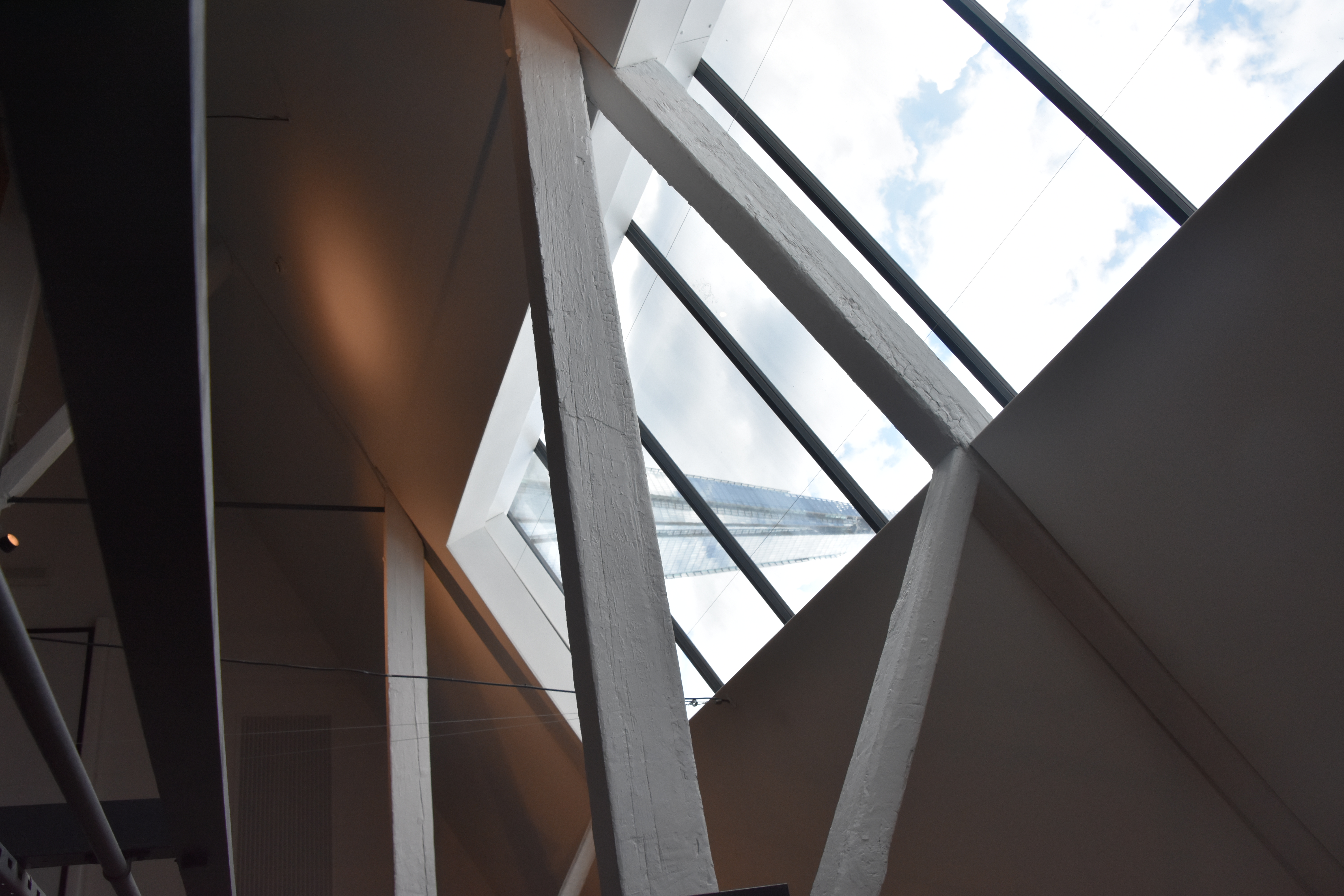 Main Hall - txnm0azsgi5.JPG