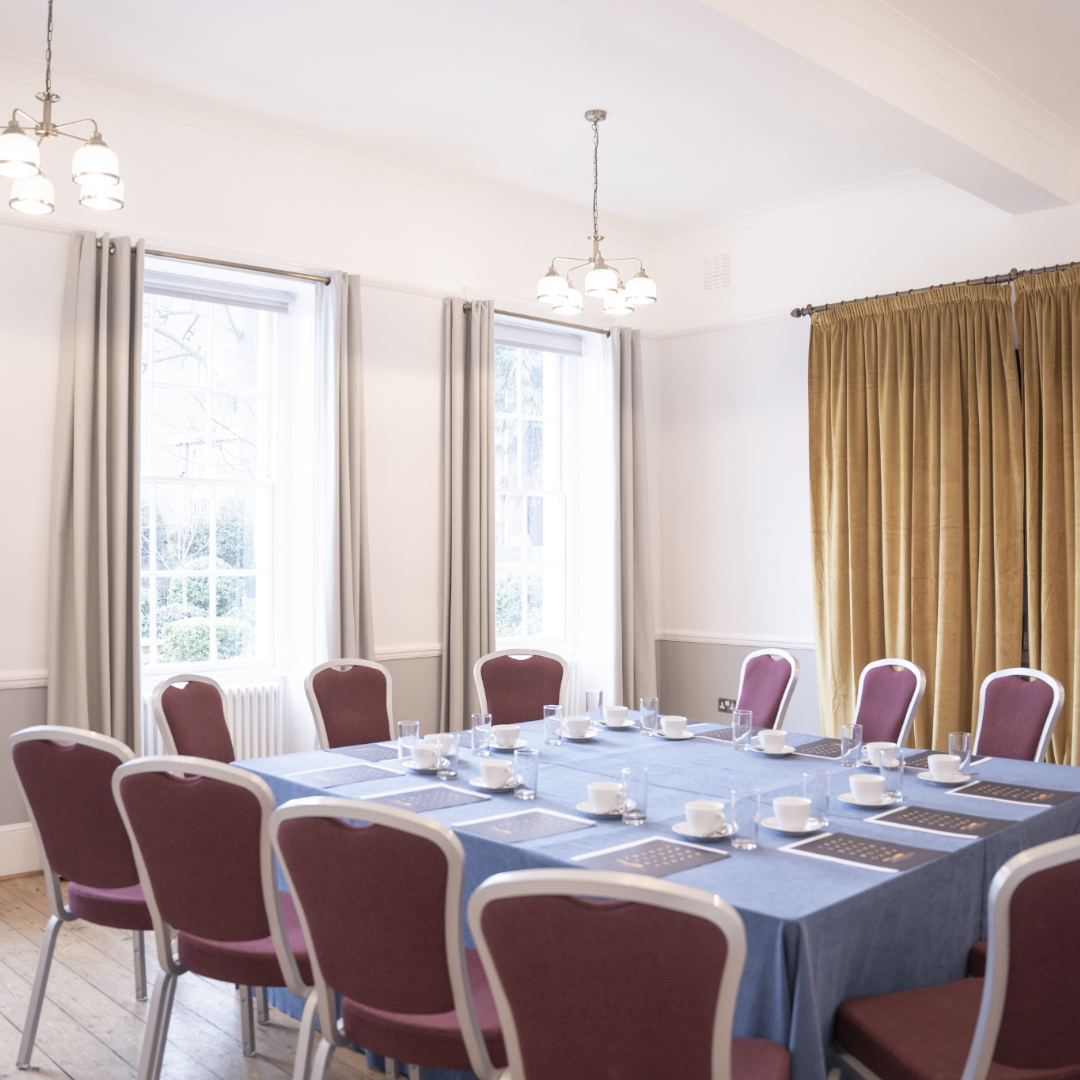 Captains Room at Linden House: elegant meeting space for corporate events and workshops.