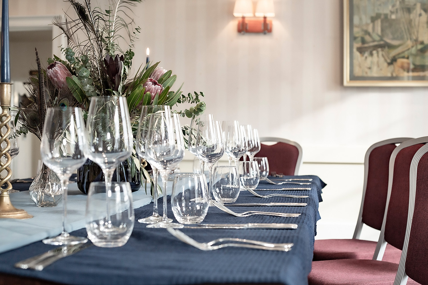 Elegant dining table in Commodores Room, Linden House for corporate events and celebrations.