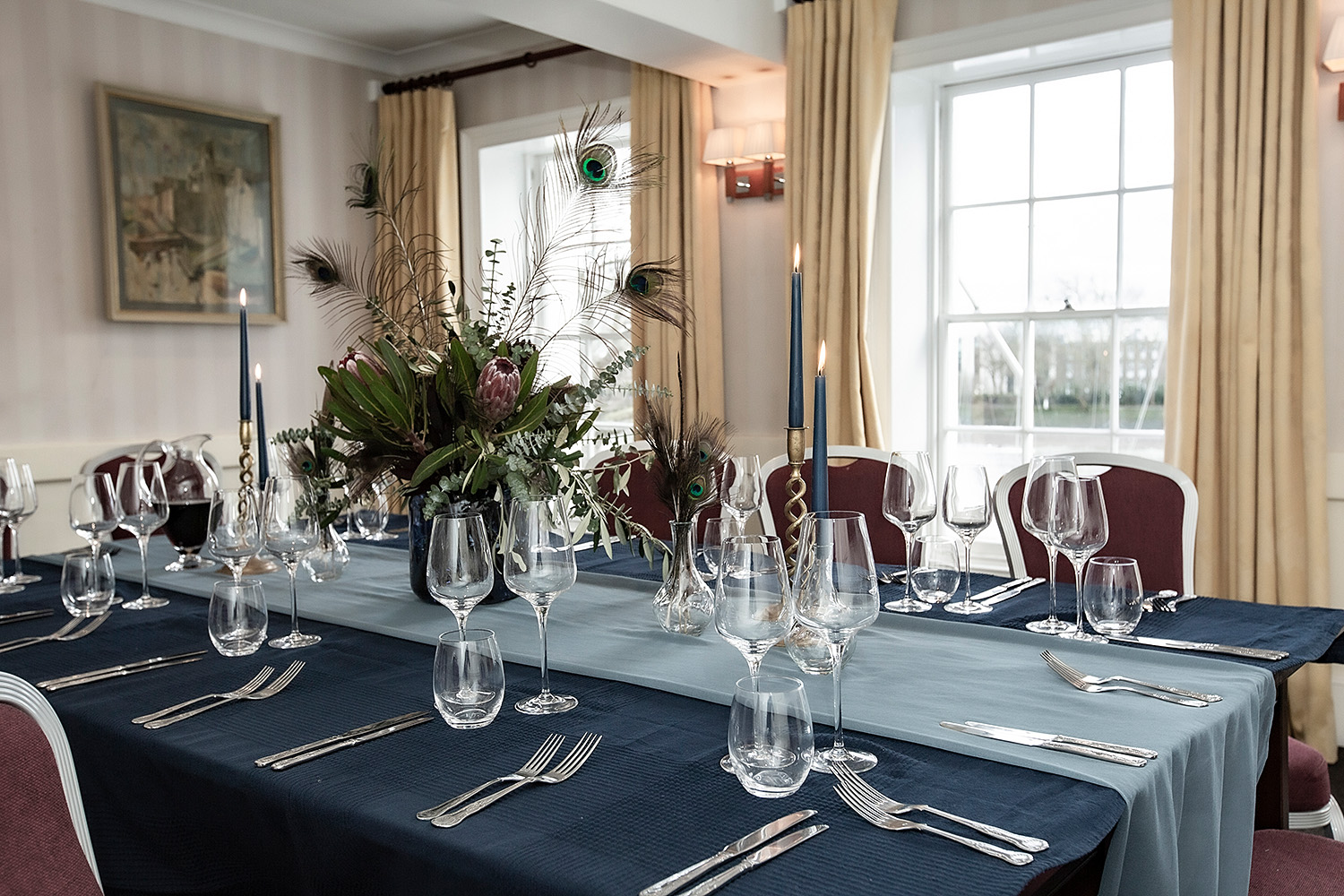 Elegant dining table in Commodores Room, perfect for formal events and meetings.