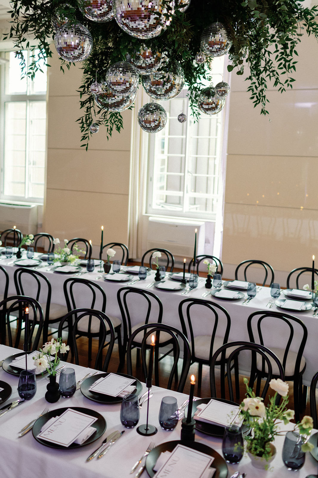 Christmas Parties - 4eicdow5aai.jpg