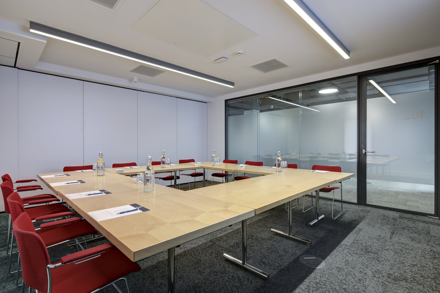 102 / 202 - 043gc1r1mei.jpg