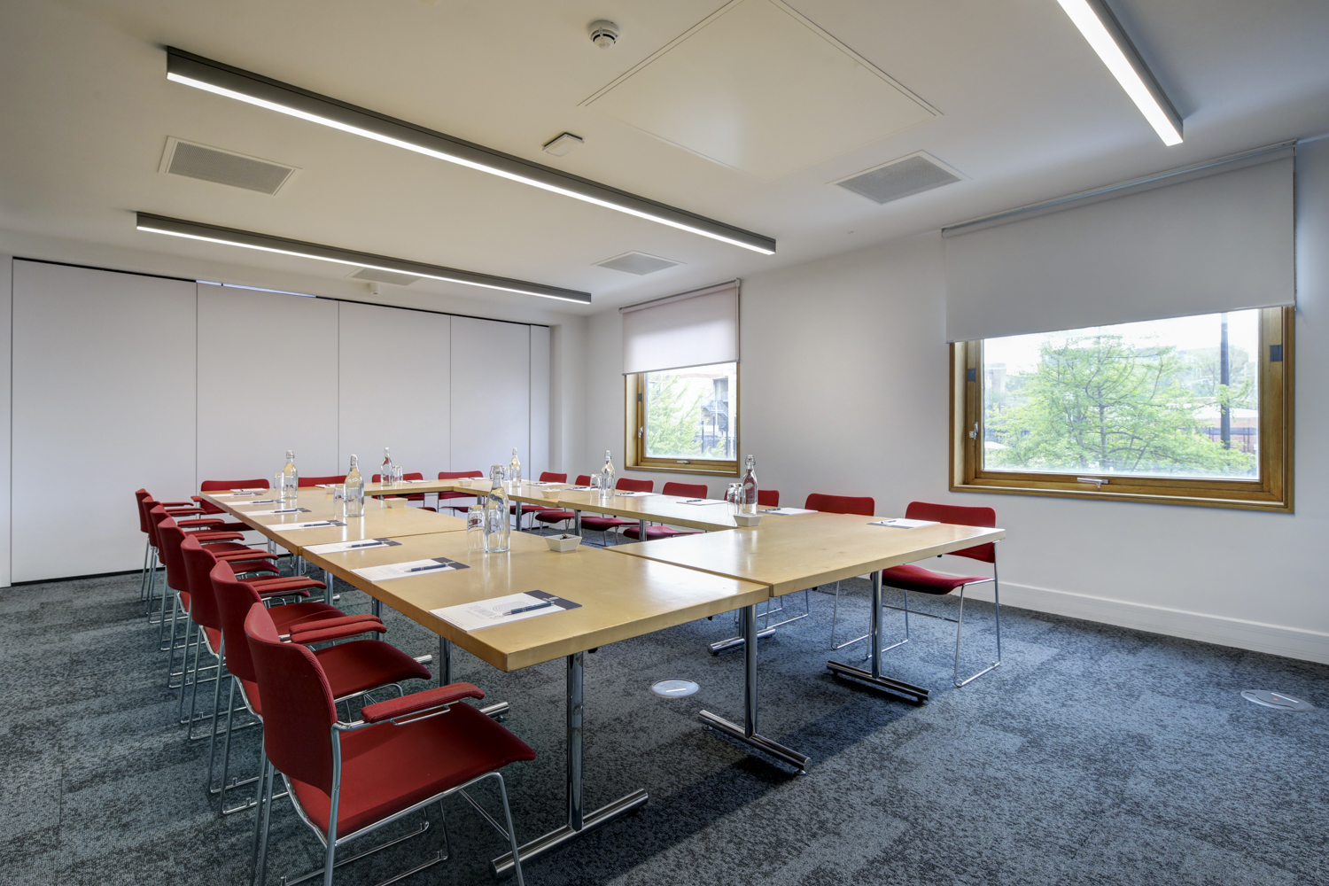 103 / 203 - hkh0rv5yq4g.jpg