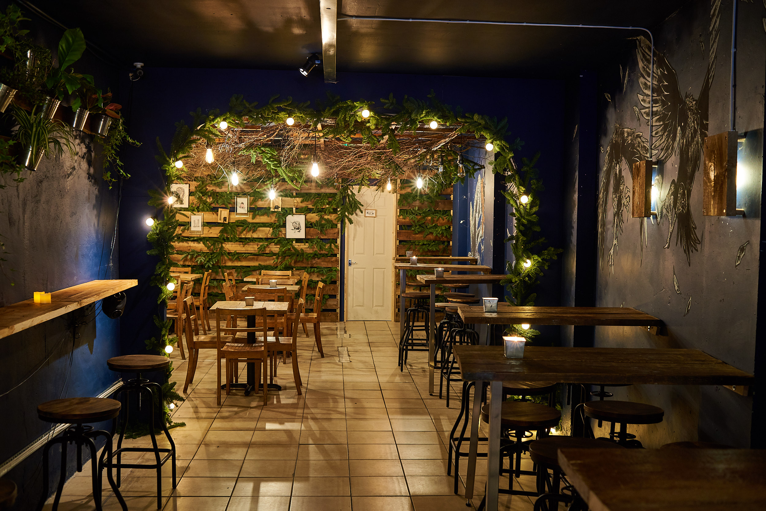 BATCH Cocktail Bar - vr4rpxodjok.jpg