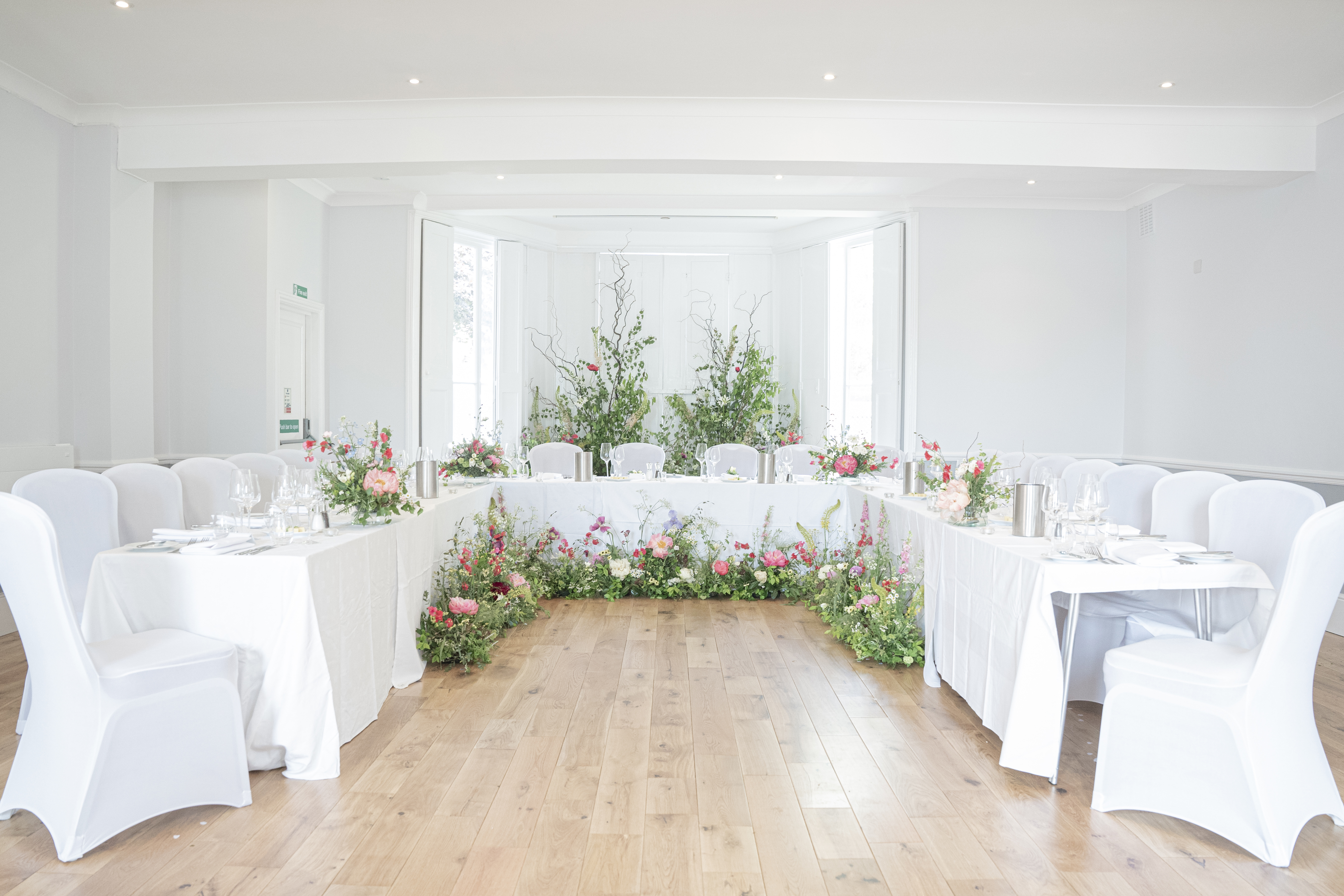 Ballroom - y4eu132u3dx.JPG