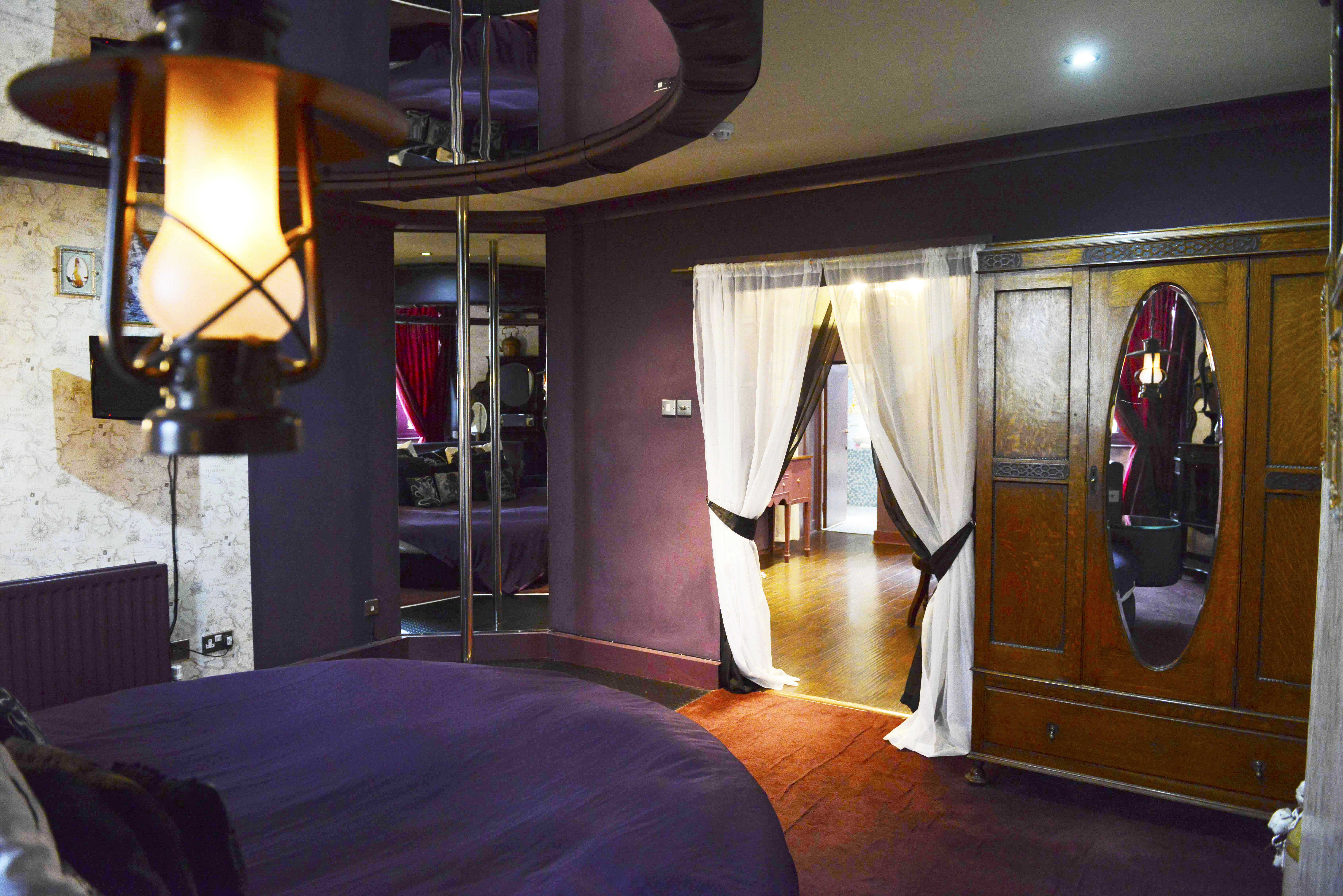 Film Location - furkl3cclem.jpg